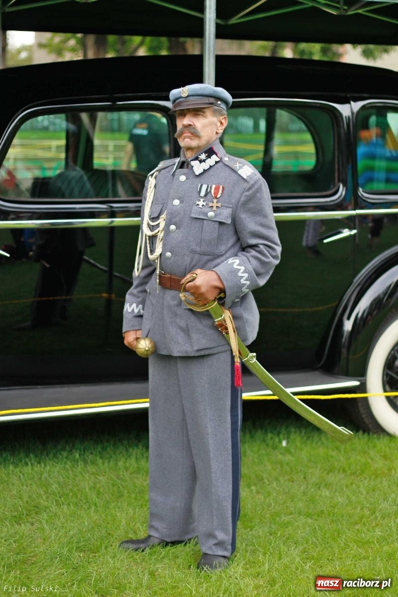 Zdjęcie w galerii na portalu naszraciborz.pl: Raciborska niedziela z mundurem przyciągnęła całe rodziny [FOTO i WIDEO] wiadomości z regionu