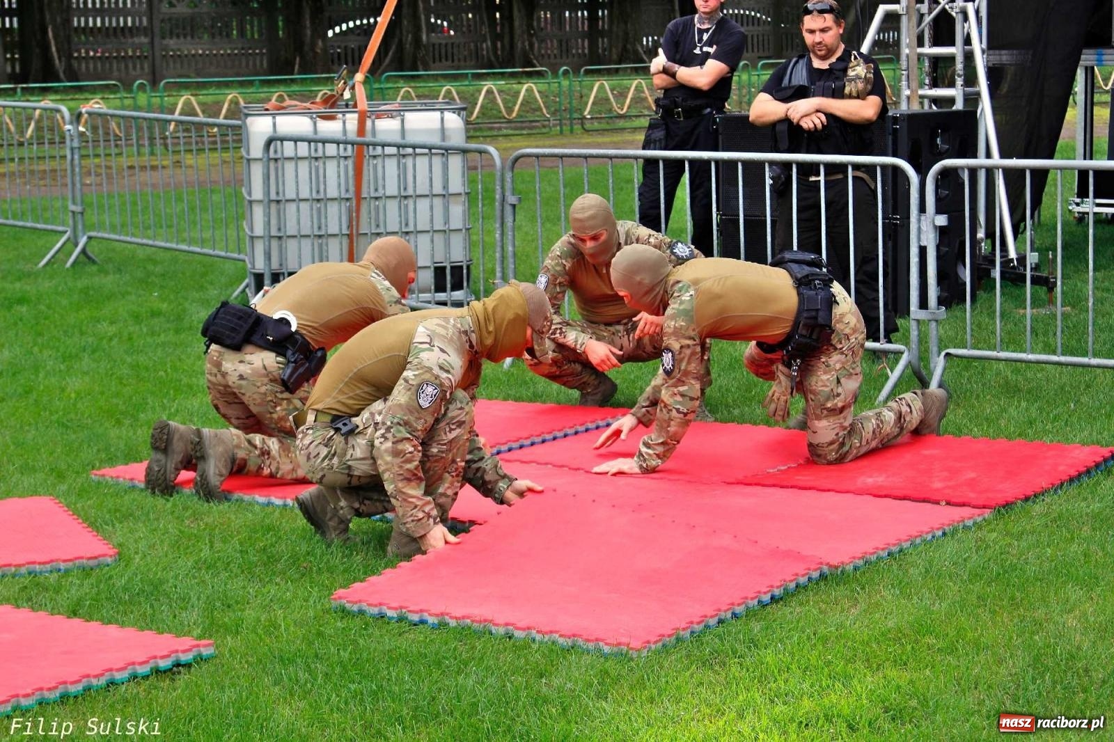 Zdjęcie w galerii na portalu naszraciborz.pl: Raciborska niedziela z mundurem przyciągnęła całe rodziny [FOTO i WIDEO] wiadomości z regionu