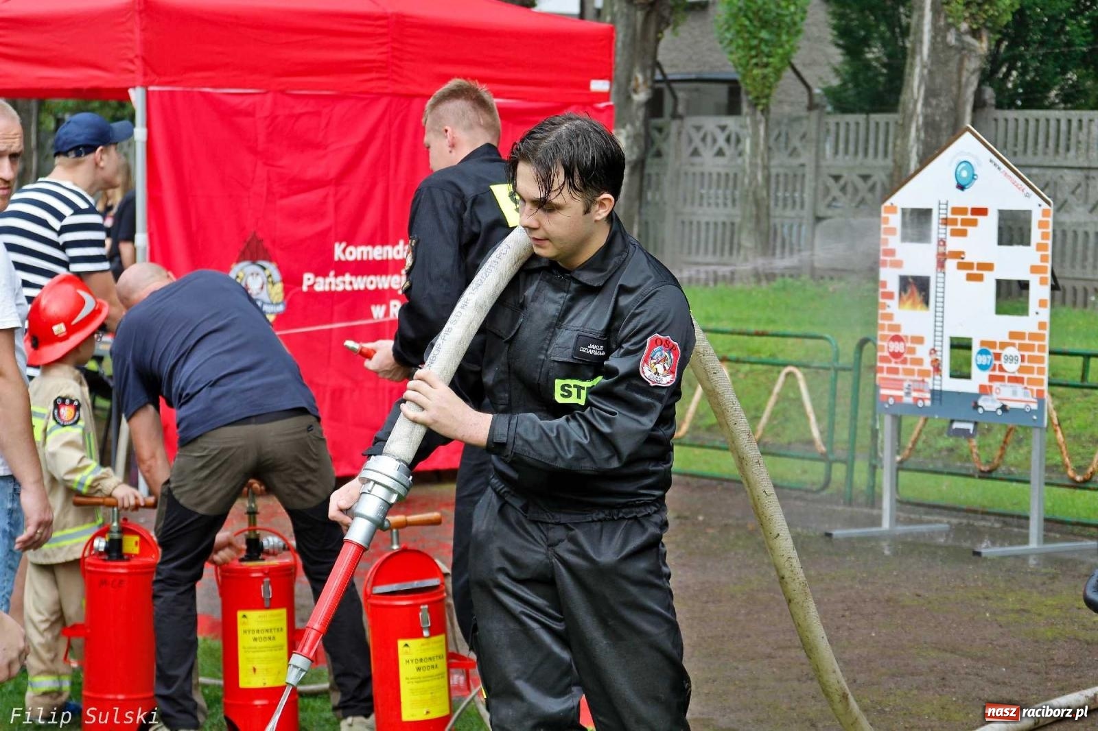 Zdjęcie w galerii na portalu naszraciborz.pl: Raciborska niedziela z mundurem przyciągnęła całe rodziny [FOTO i WIDEO] wiadomości z regionu