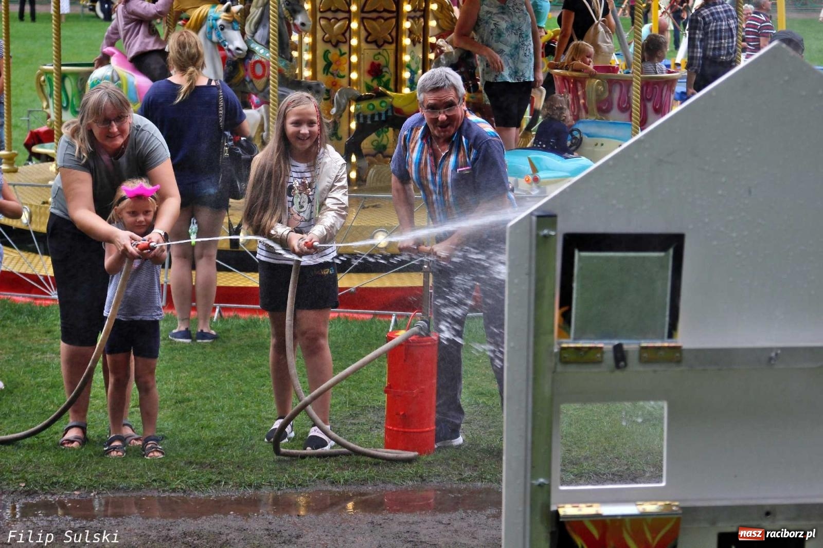 Zdjęcie w galerii na portalu naszraciborz.pl: Raciborska niedziela z mundurem przyciągnęła całe rodziny [FOTO i WIDEO] wiadomości z regionu