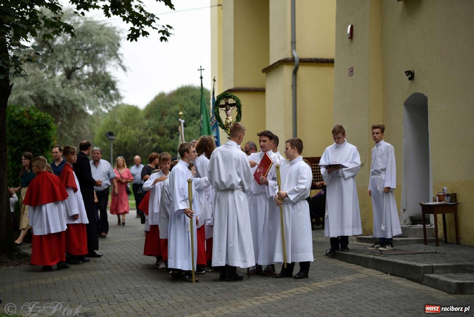 Zdjęcie w galerii na portalu naszraciborz.pl: Parafia Matki Bożej uczciła 90-lecie koronacji cudownego obrazu Raciborskiej Pani [FOTO] wiadomości z regionu