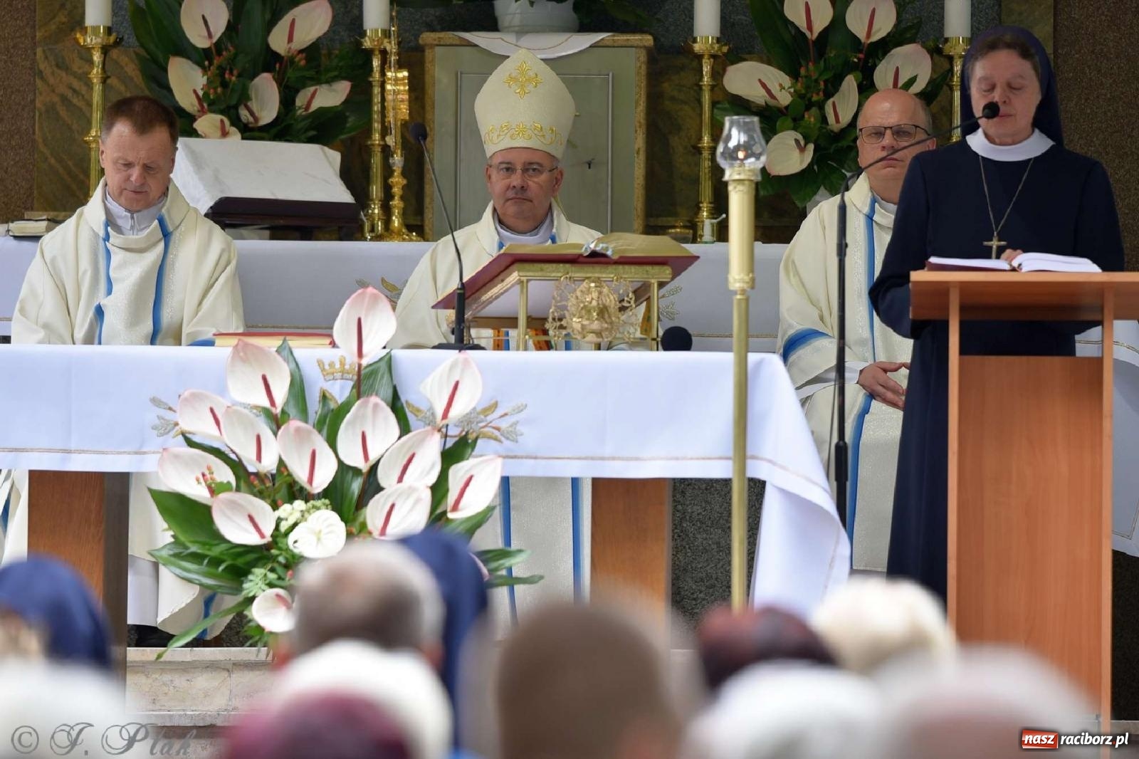 Zdjęcie w galerii na portalu naszraciborz.pl: Parafia Matki Bożej uczciła 90-lecie koronacji cudownego obrazu Raciborskiej Pani [FOTO] wiadomości z regionu