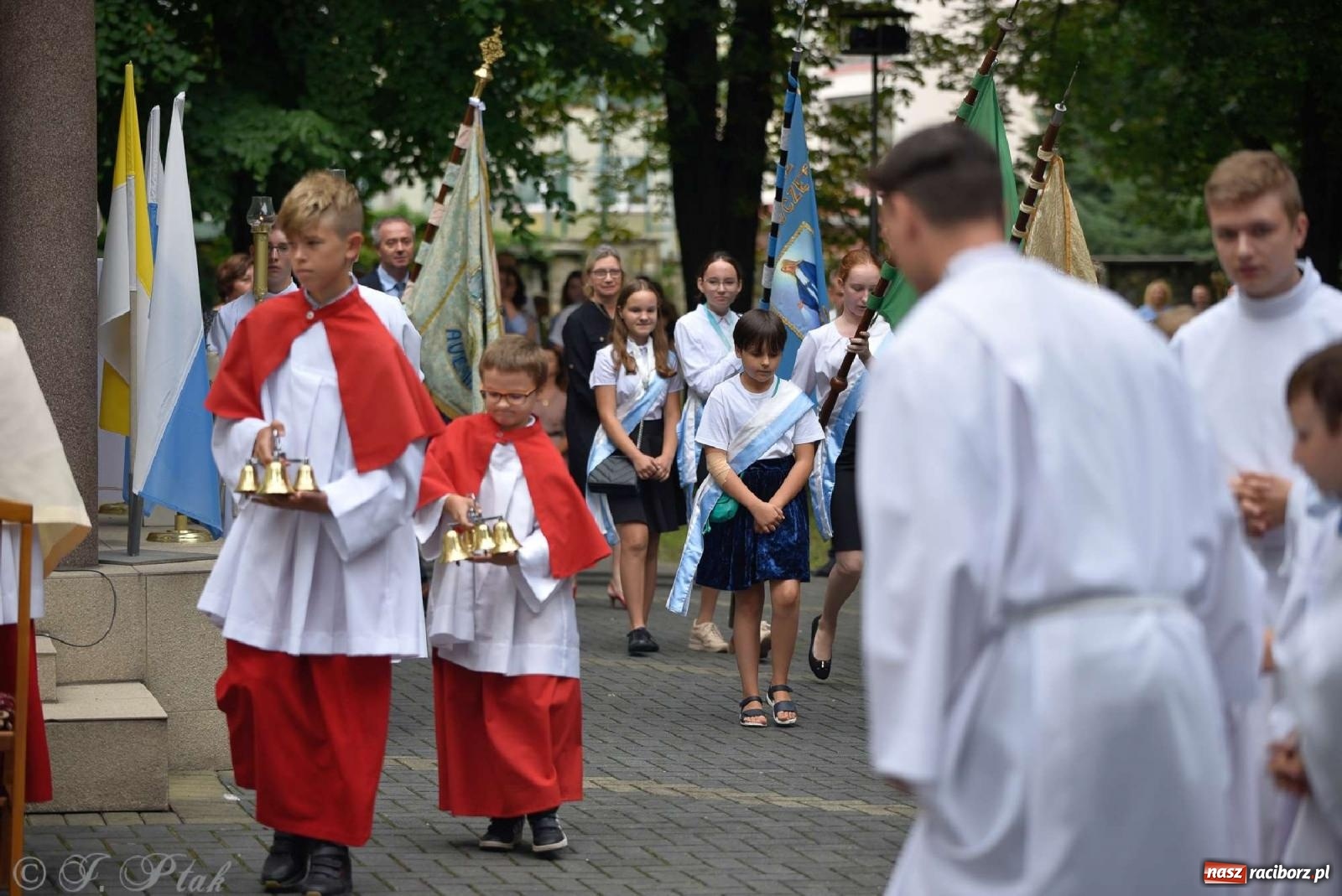 Zdjęcie w galerii na portalu naszraciborz.pl: Parafia Matki Bożej uczciła 90-lecie koronacji cudownego obrazu Raciborskiej Pani [FOTO] wiadomości z regionu