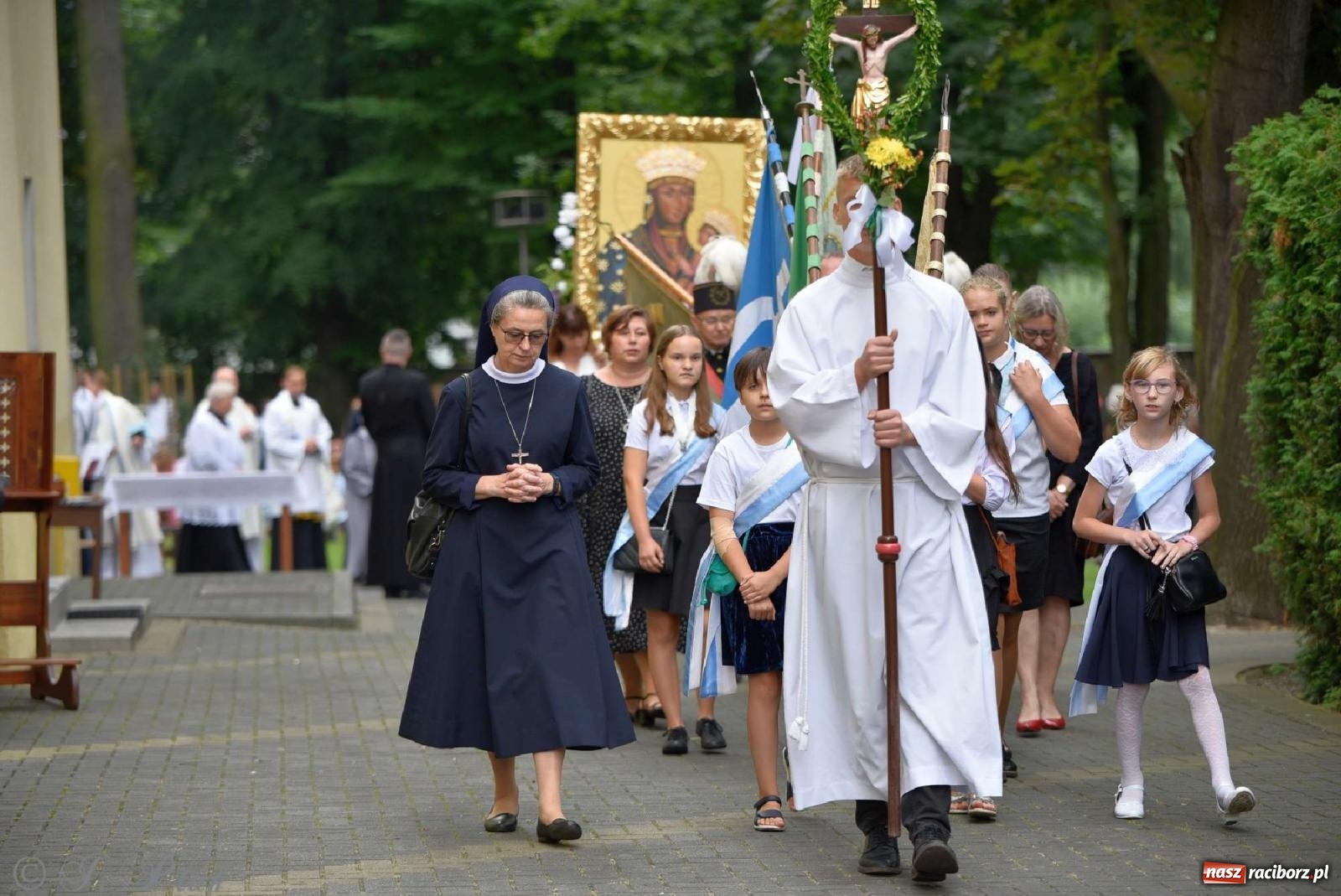 Zdjęcie w galerii na portalu naszraciborz.pl: Parafia Matki Bożej uczciła 90-lecie koronacji cudownego obrazu Raciborskiej Pani [FOTO] wiadomości z regionu
