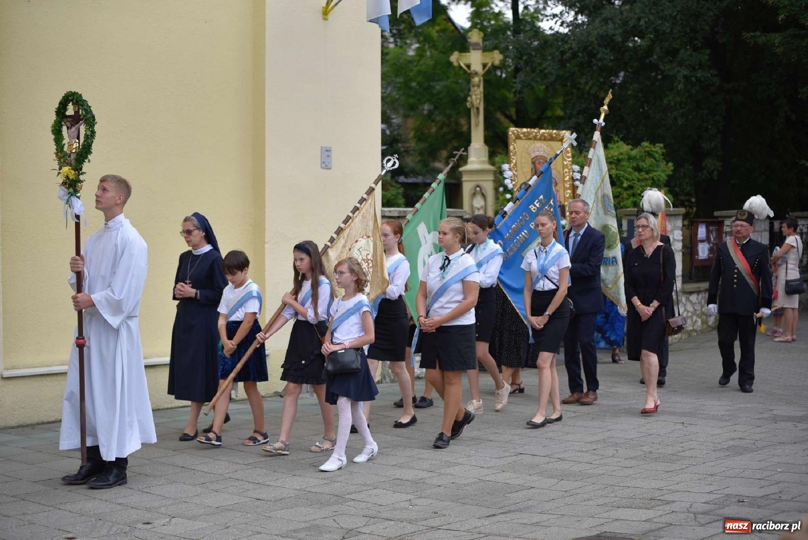 Zdjęcie w galerii na portalu naszraciborz.pl: Parafia Matki Bożej uczciła 90-lecie koronacji cudownego obrazu Raciborskiej Pani [FOTO] wiadomości z regionu
