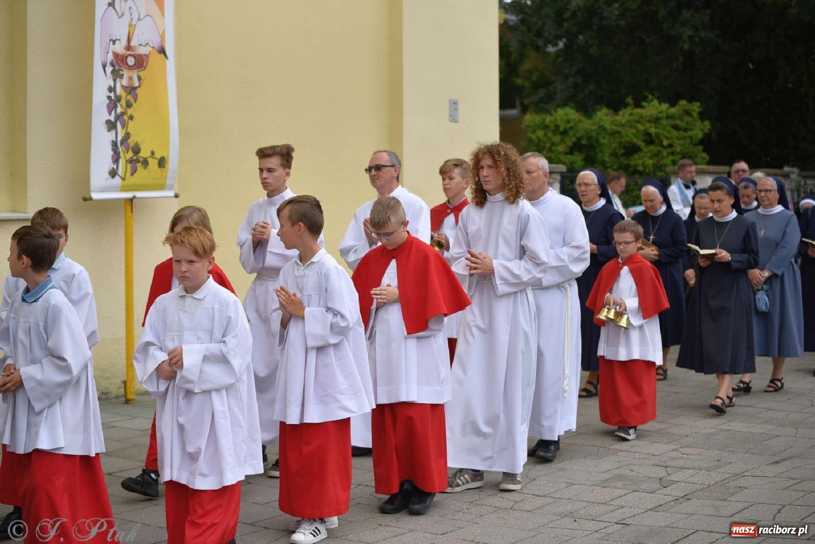 Zdjęcie w galerii na portalu naszraciborz.pl: Parafia Matki Bożej uczciła 90-lecie koronacji cudownego obrazu Raciborskiej Pani [FOTO] wiadomości z regionu