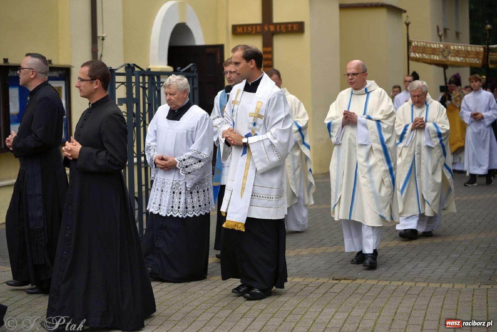 Zdjęcie w galerii na portalu naszraciborz.pl: Parafia Matki Bożej uczciła 90-lecie koronacji cudownego obrazu Raciborskiej Pani [FOTO] wiadomości z regionu