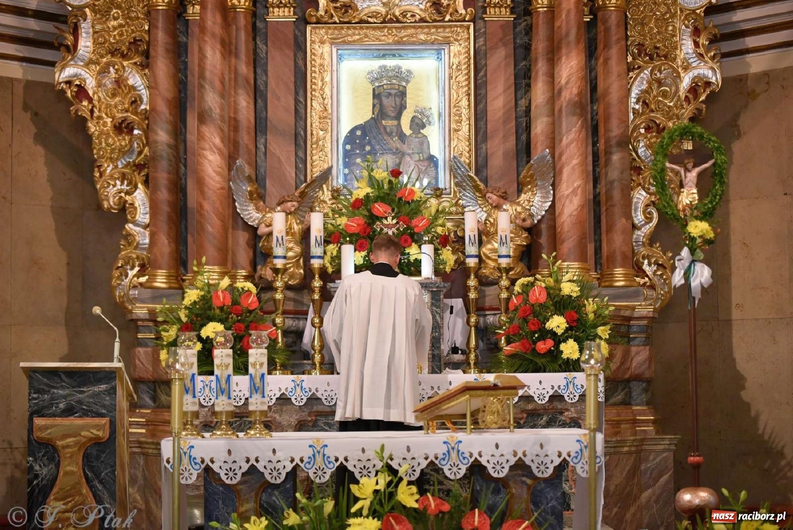 Zdjęcie w galerii na portalu naszraciborz.pl: Parafia Matki Bożej uczciła 90-lecie koronacji cudownego obrazu Raciborskiej Pani [FOTO] wiadomości z regionu