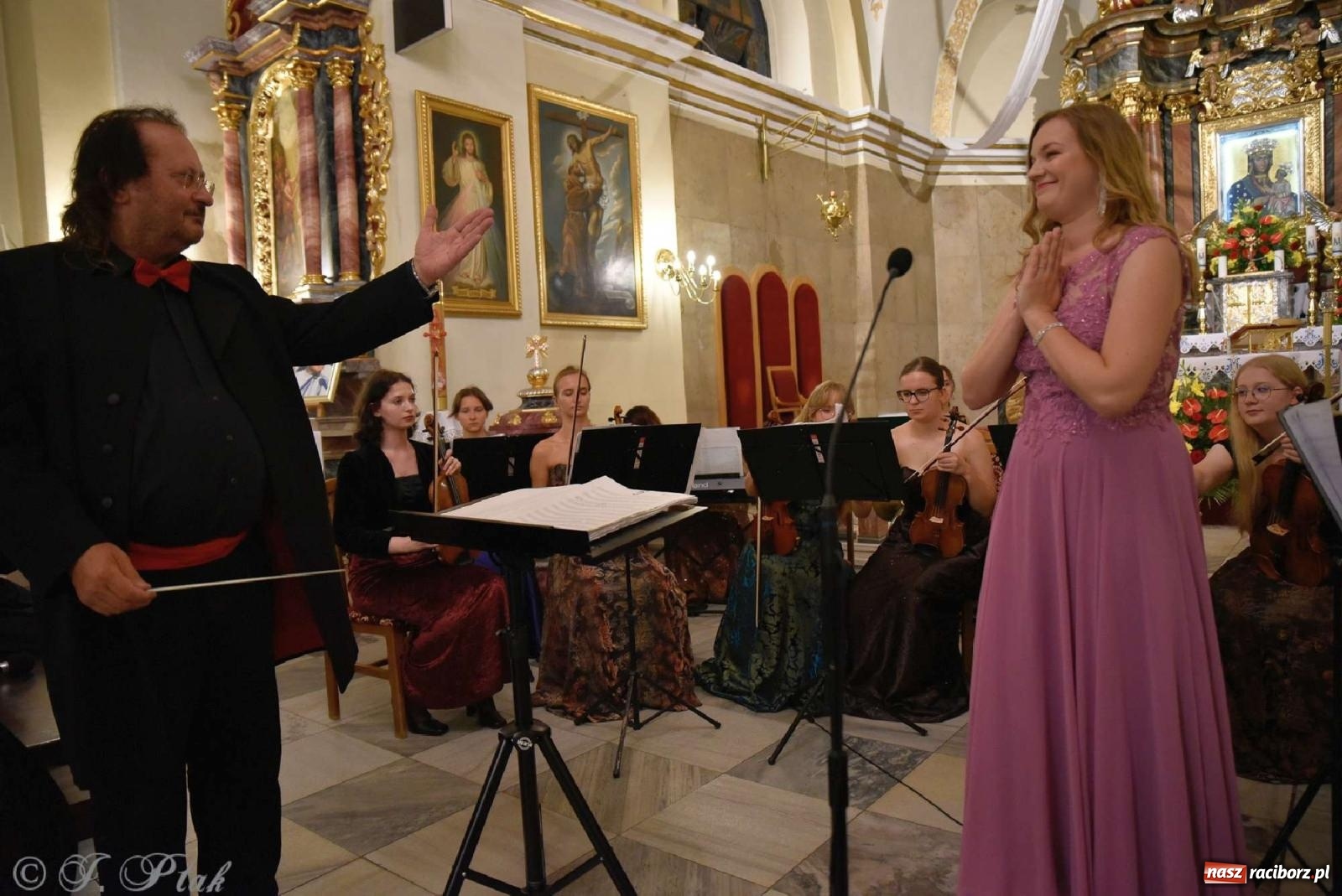 Zdjęcie w galerii na portalu naszraciborz.pl: Parafia Matki Bożej uczciła 90-lecie koronacji cudownego obrazu Raciborskiej Pani [FOTO] wiadomości z regionu