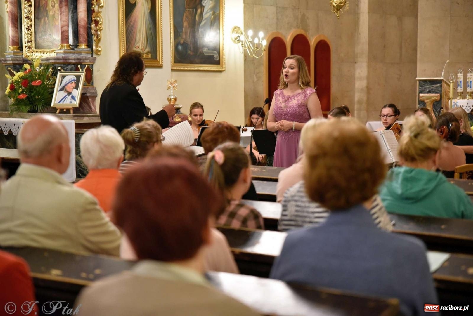 Zdjęcie w galerii na portalu naszraciborz.pl: Parafia Matki Bożej uczciła 90-lecie koronacji cudownego obrazu Raciborskiej Pani [FOTO] wiadomości z regionu