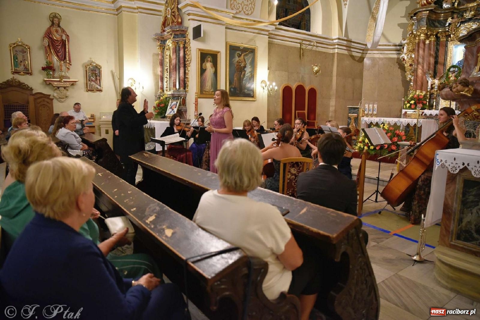 Zdjęcie w galerii na portalu naszraciborz.pl: Parafia Matki Bożej uczciła 90-lecie koronacji cudownego obrazu Raciborskiej Pani [FOTO] wiadomości z regionu