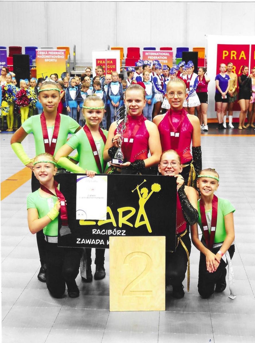 Zdjęcie w galerii na portalu naszraciborz.pl: Mażoretki Zary na podium Mistrzostw Świata w Pradze wiadomości z regionu