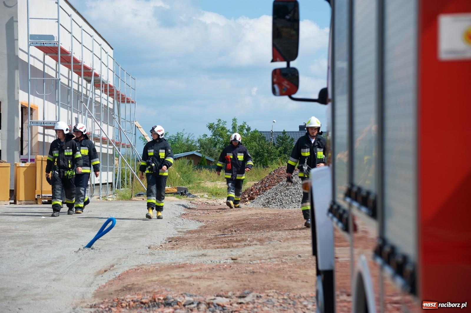 Zdjęcie w galerii na portalu naszraciborz.pl: Koparka uszkodziła gazociąg w Tworkowie. Konieczna była ewakuacja! wiadomości z regionu