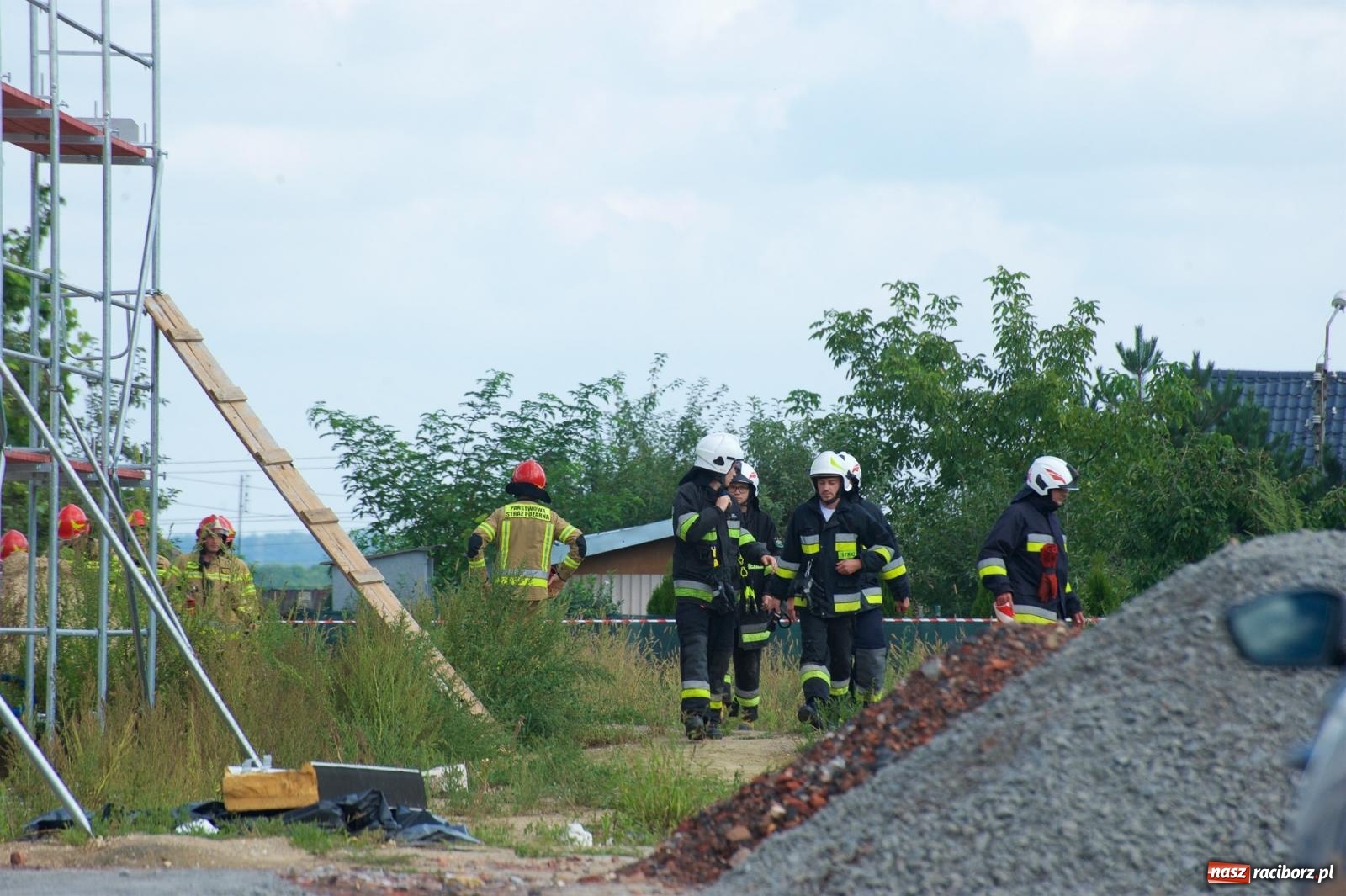 Zdjęcie w galerii na portalu naszraciborz.pl: Koparka uszkodziła gazociąg w Tworkowie. Konieczna była ewakuacja! wiadomości z regionu
