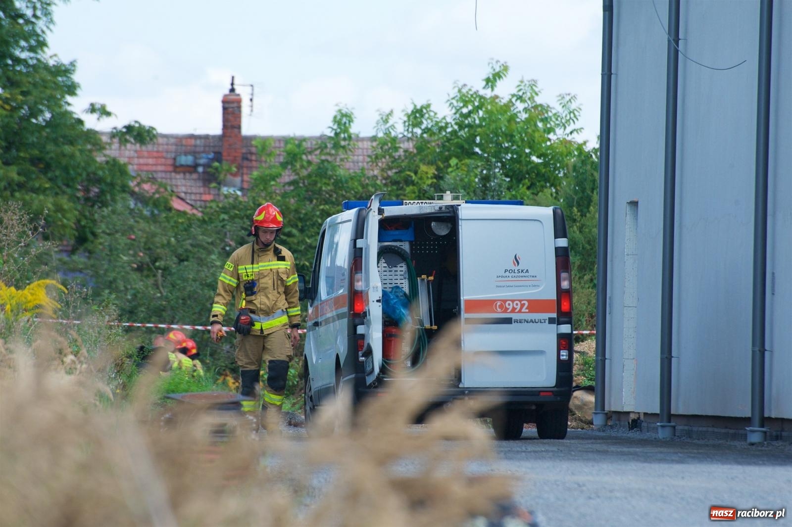Zdjęcie w galerii na portalu naszraciborz.pl: Koparka uszkodziła gazociąg w Tworkowie. Konieczna była ewakuacja! wiadomości z regionu