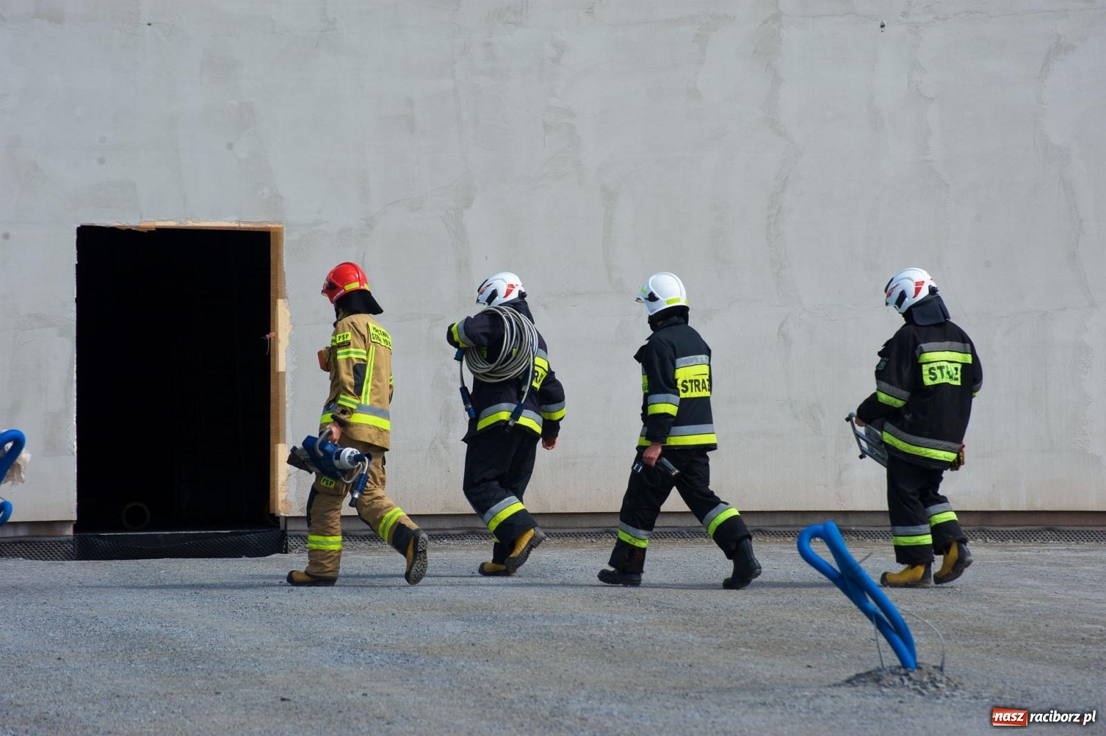 Zdjęcie w galerii na portalu naszraciborz.pl: Koparka uszkodziła gazociąg w Tworkowie. Konieczna była ewakuacja! wiadomości z regionu
