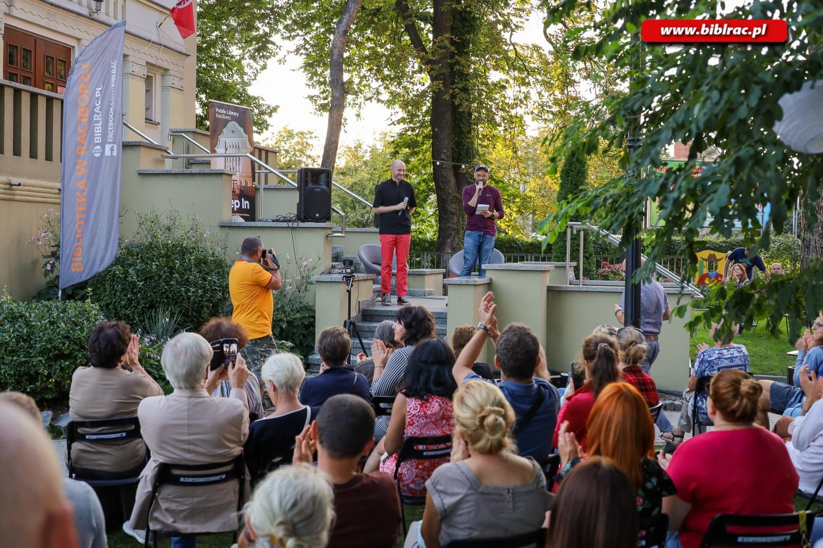 Zdjęcie w galerii na portalu naszraciborz.pl: Festiwal Miedzianka Po Drodze i gwiazdy literatury w Raciborzu wiadomości z regionu
