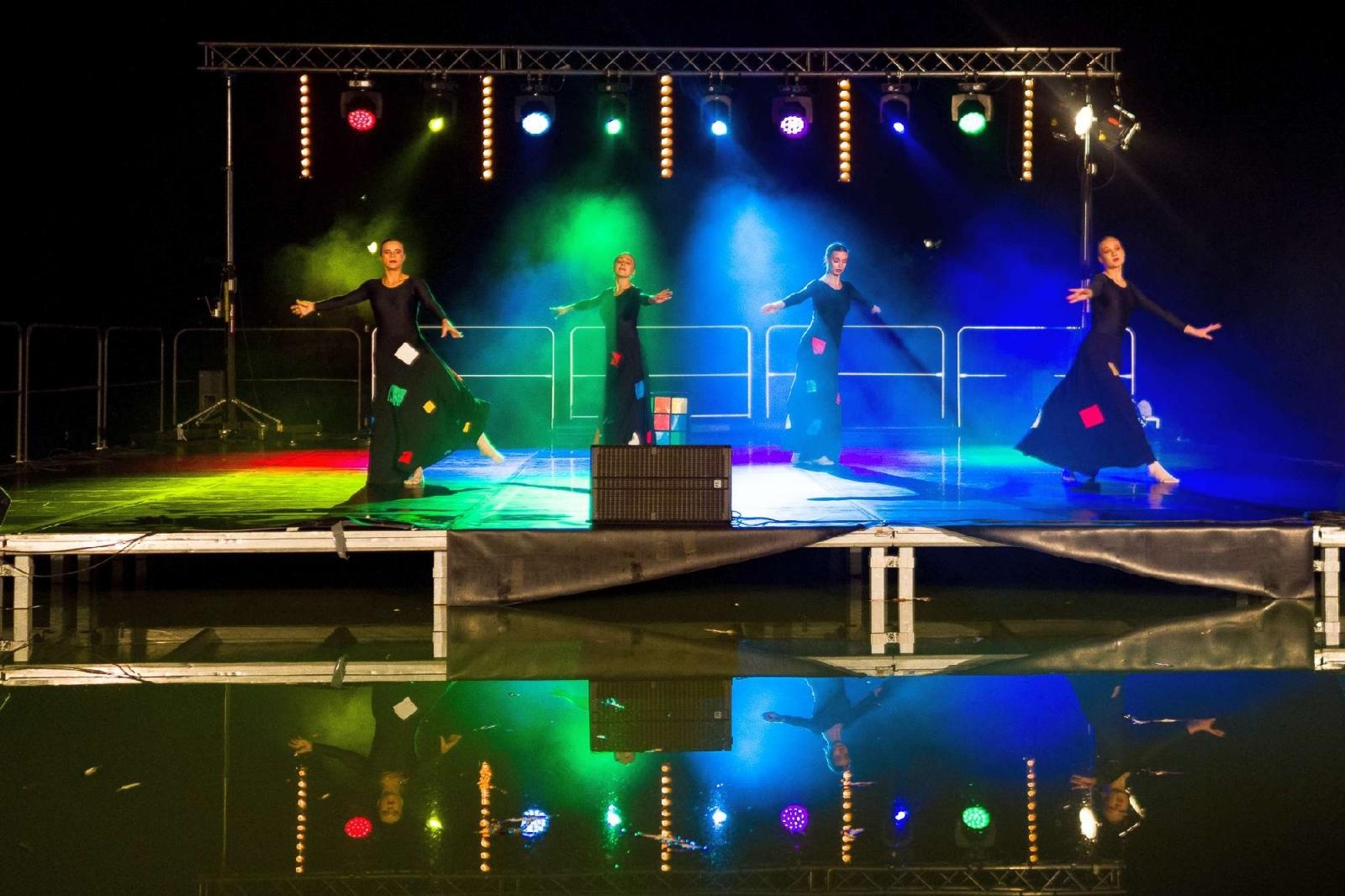 Zdjęcie w galerii na portalu naszraciborz.pl: Ach co to był za wieczór! Widowisko na wodzie na bis [FOTO] wiadomości z regionu