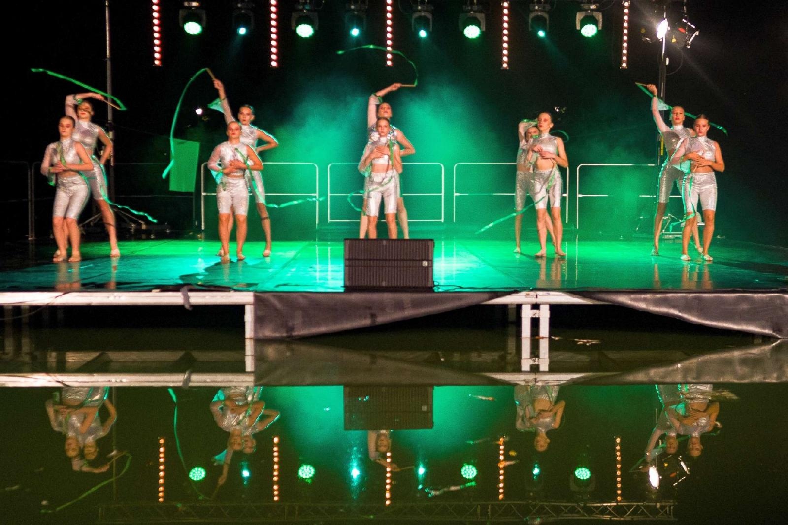 Zdjęcie w galerii na portalu naszraciborz.pl: Ach co to był za wieczór! Widowisko na wodzie na bis [FOTO] wiadomości z regionu