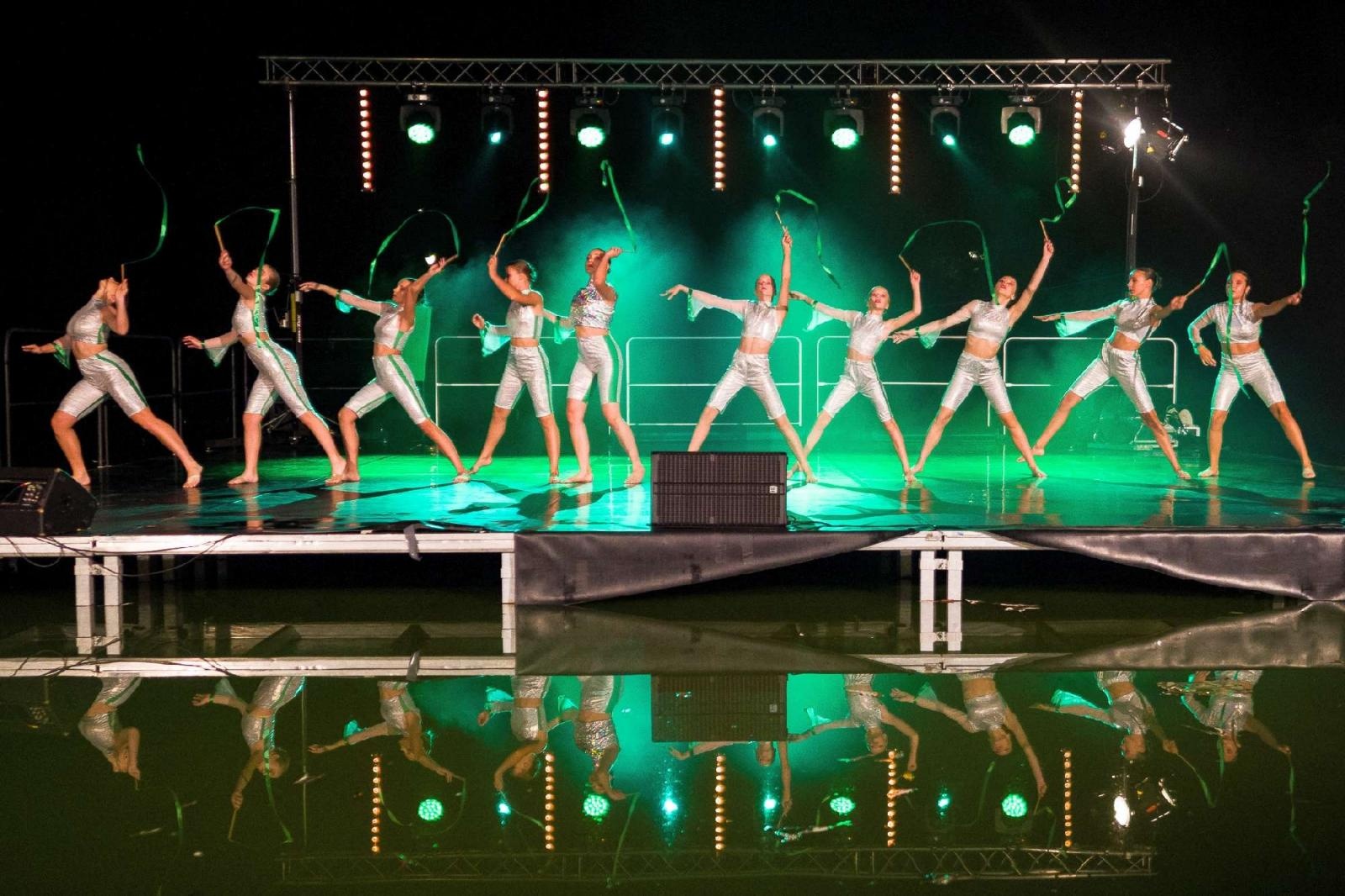 Zdjęcie w galerii na portalu naszraciborz.pl: Ach co to był za wieczór! Widowisko na wodzie na bis [FOTO] wiadomości z regionu