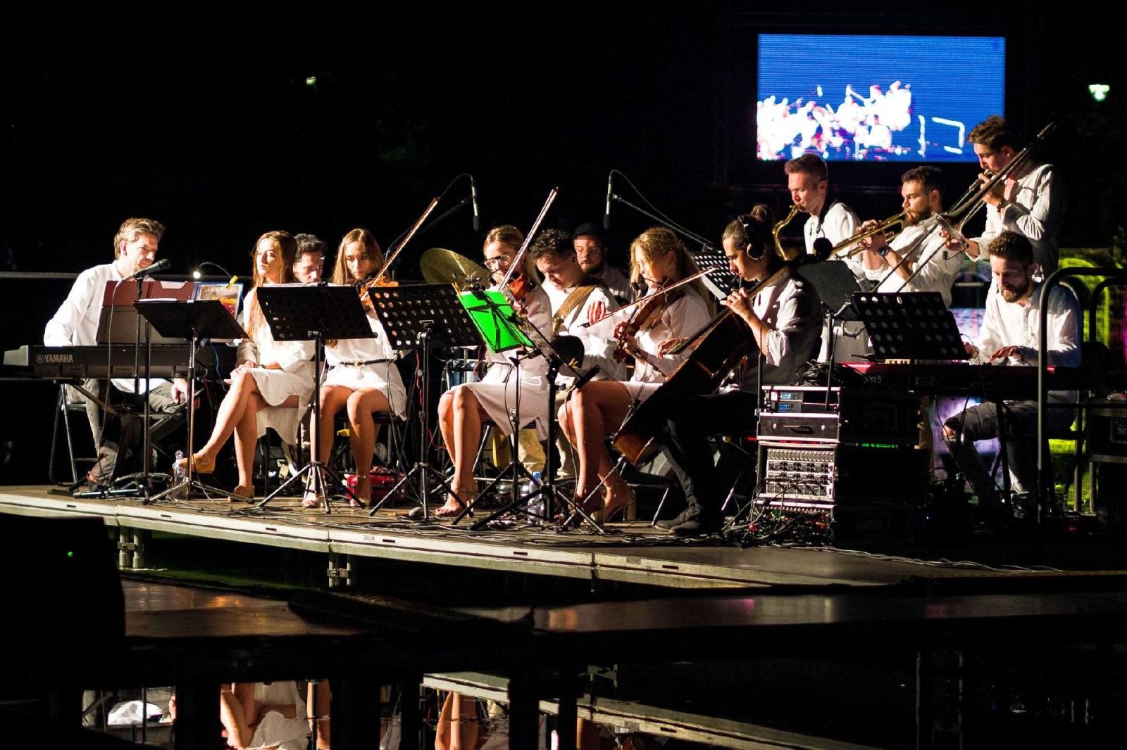 Zdjęcie w galerii na portalu naszraciborz.pl: Ach co to był za wieczór! Widowisko na wodzie na bis [FOTO] wiadomości z regionu
