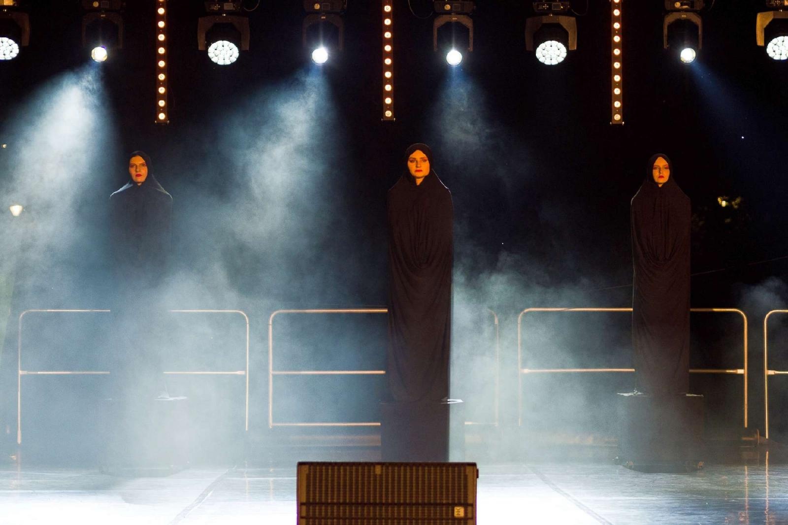 Zdjęcie w galerii na portalu naszraciborz.pl: Ach co to był za wieczór! Widowisko na wodzie na bis [FOTO] wiadomości z regionu