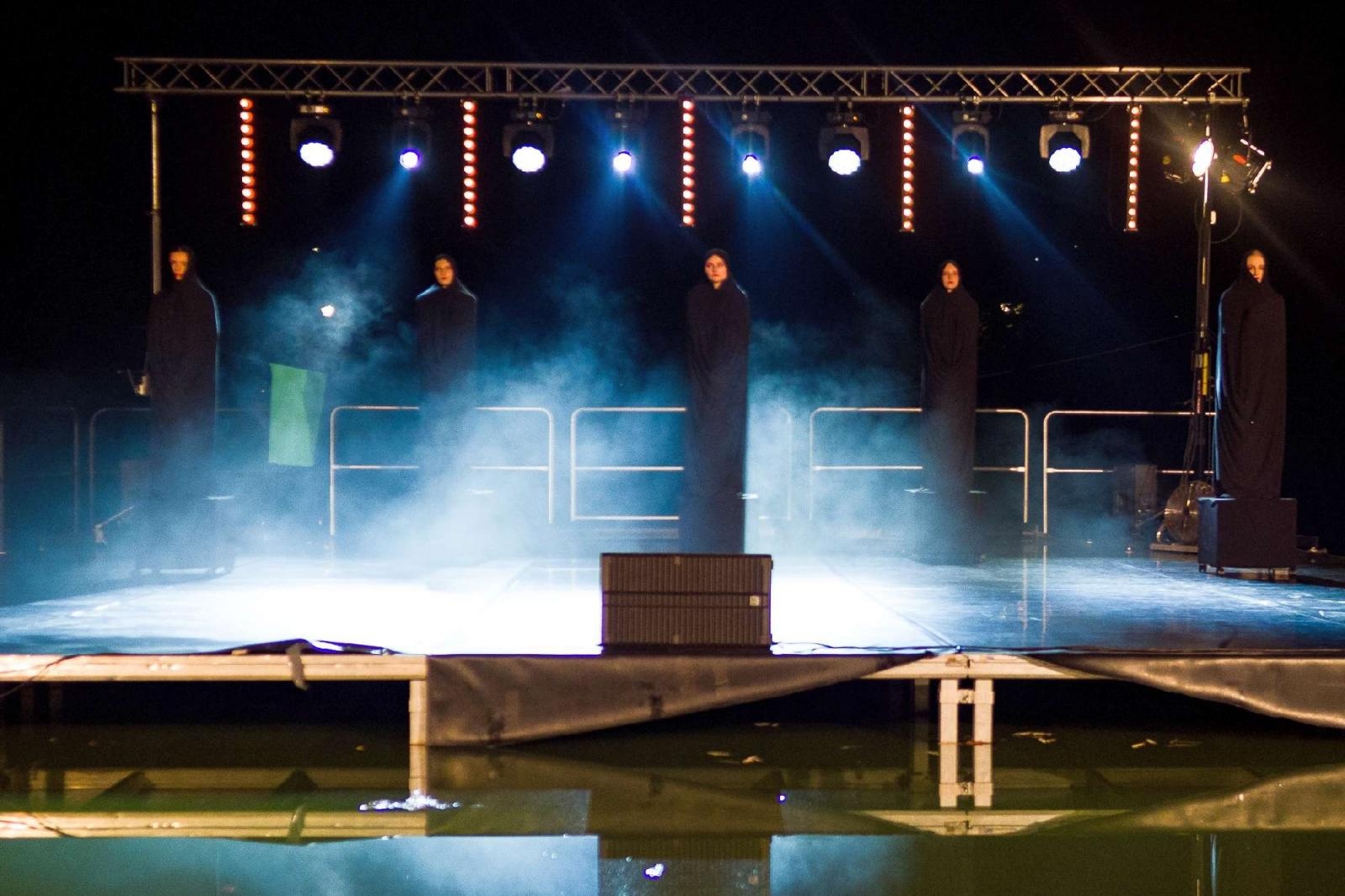 Zdjęcie w galerii na portalu naszraciborz.pl: Ach co to był za wieczór! Widowisko na wodzie na bis [FOTO] wiadomości z regionu