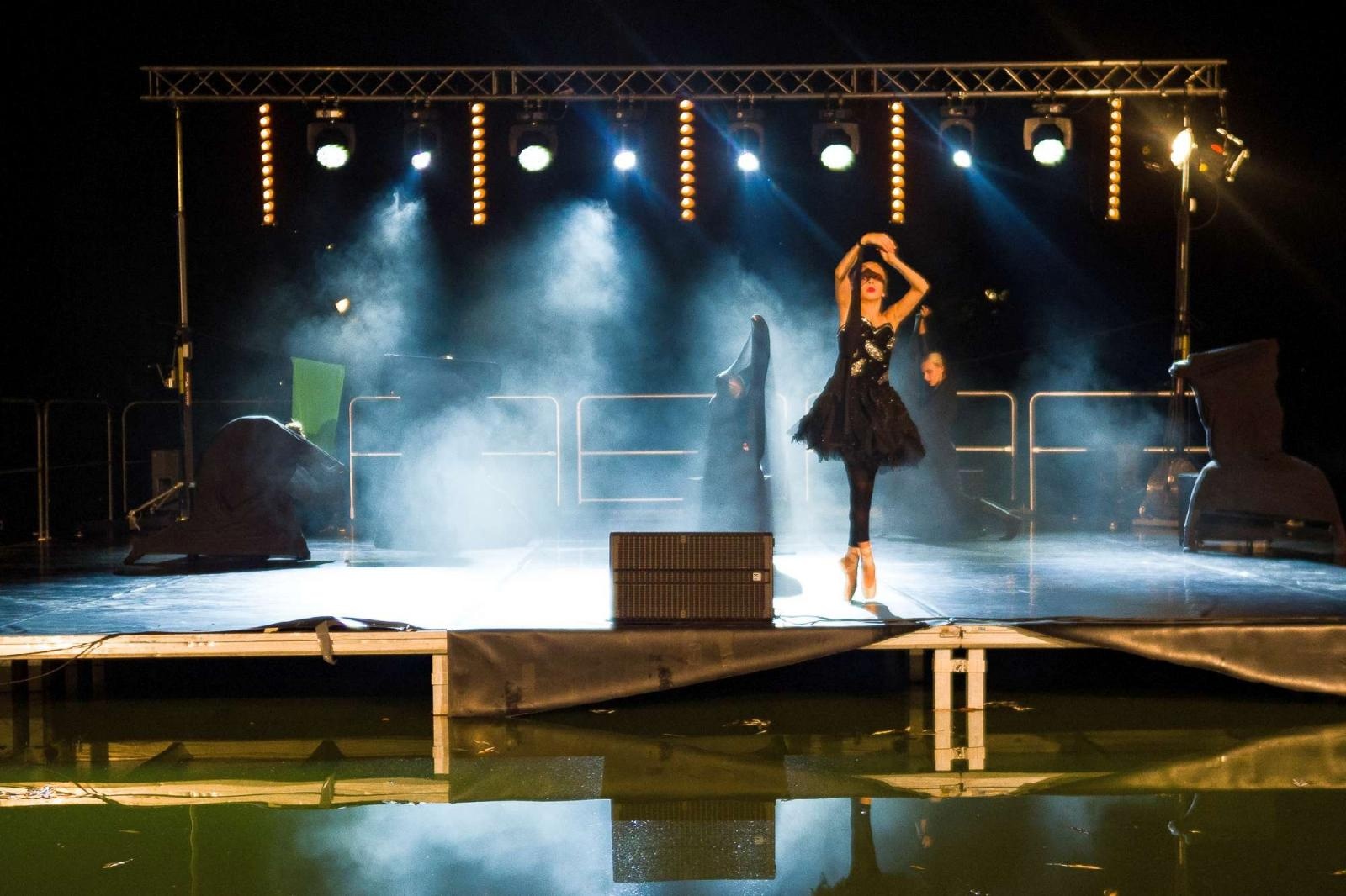 Zdjęcie w galerii na portalu naszraciborz.pl: Ach co to był za wieczór! Widowisko na wodzie na bis [FOTO] wiadomości z regionu