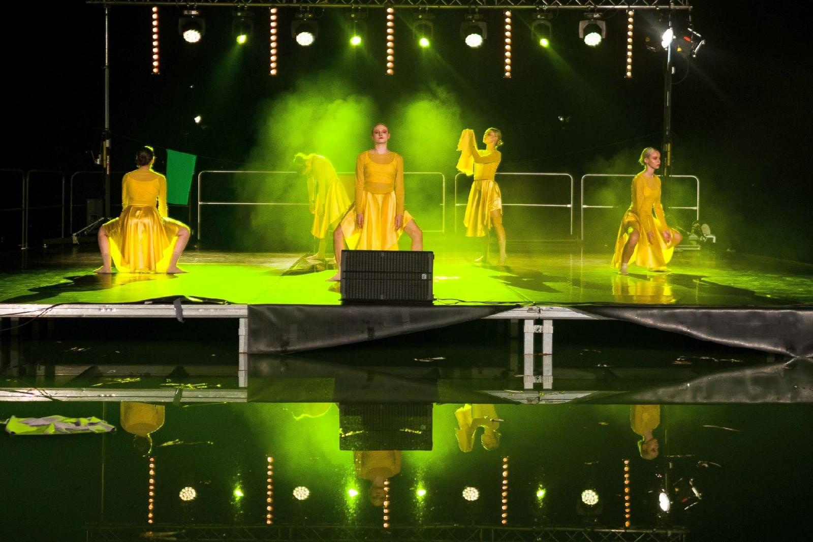 Zdjęcie w galerii na portalu naszraciborz.pl: Ach co to był za wieczór! Widowisko na wodzie na bis [FOTO] wiadomości z regionu