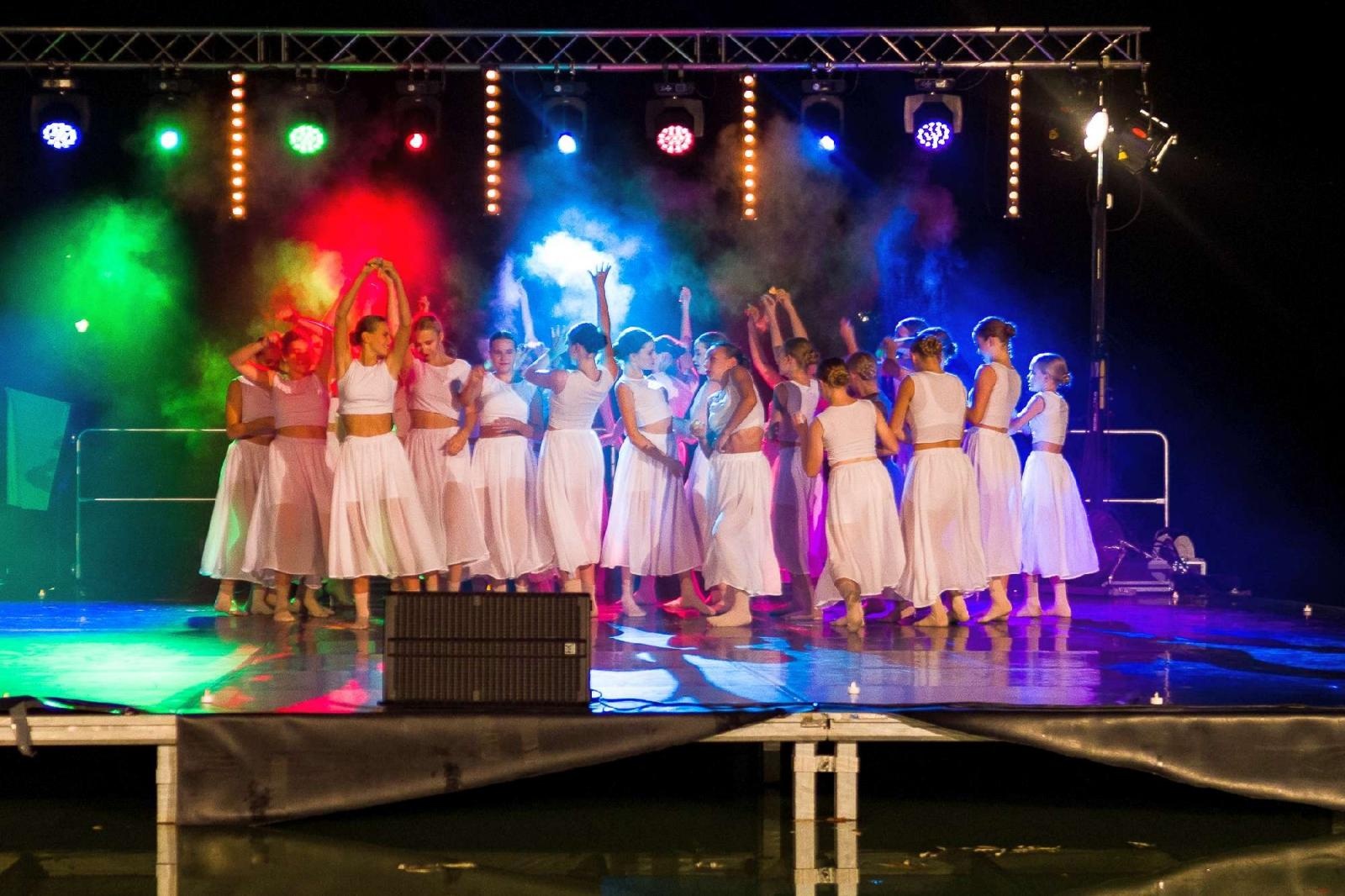 Zdjęcie w galerii na portalu naszraciborz.pl: Ach co to był za wieczór! Widowisko na wodzie na bis [FOTO] wiadomości z regionu