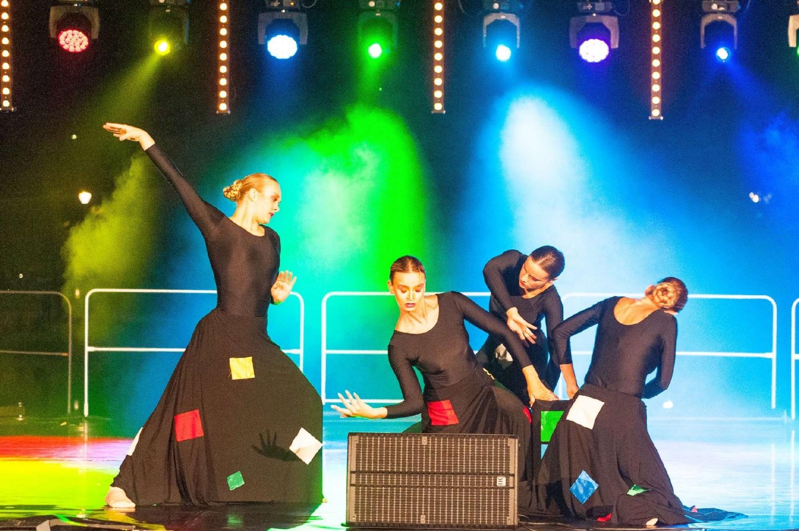 Zdjęcie w galerii na portalu naszraciborz.pl: Ach co to był za wieczór! Widowisko na wodzie na bis [FOTO] wiadomości z regionu