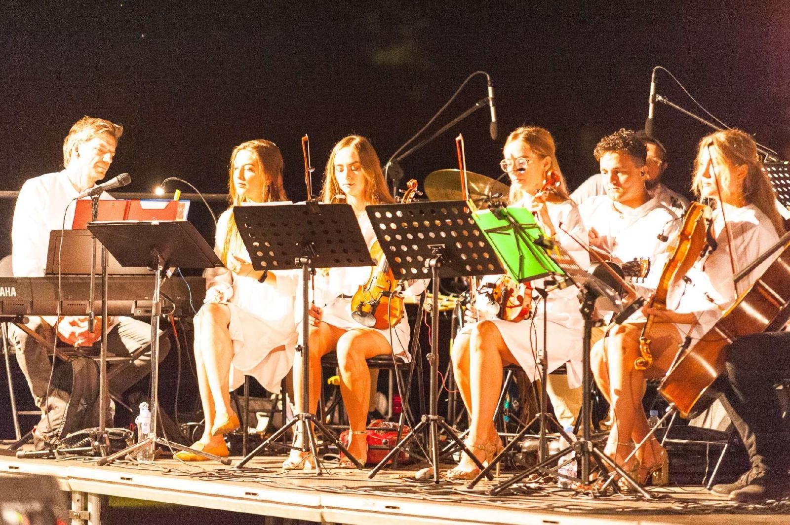 Zdjęcie w galerii na portalu naszraciborz.pl: Ach co to był za wieczór! Widowisko na wodzie na bis [FOTO] wiadomości z regionu