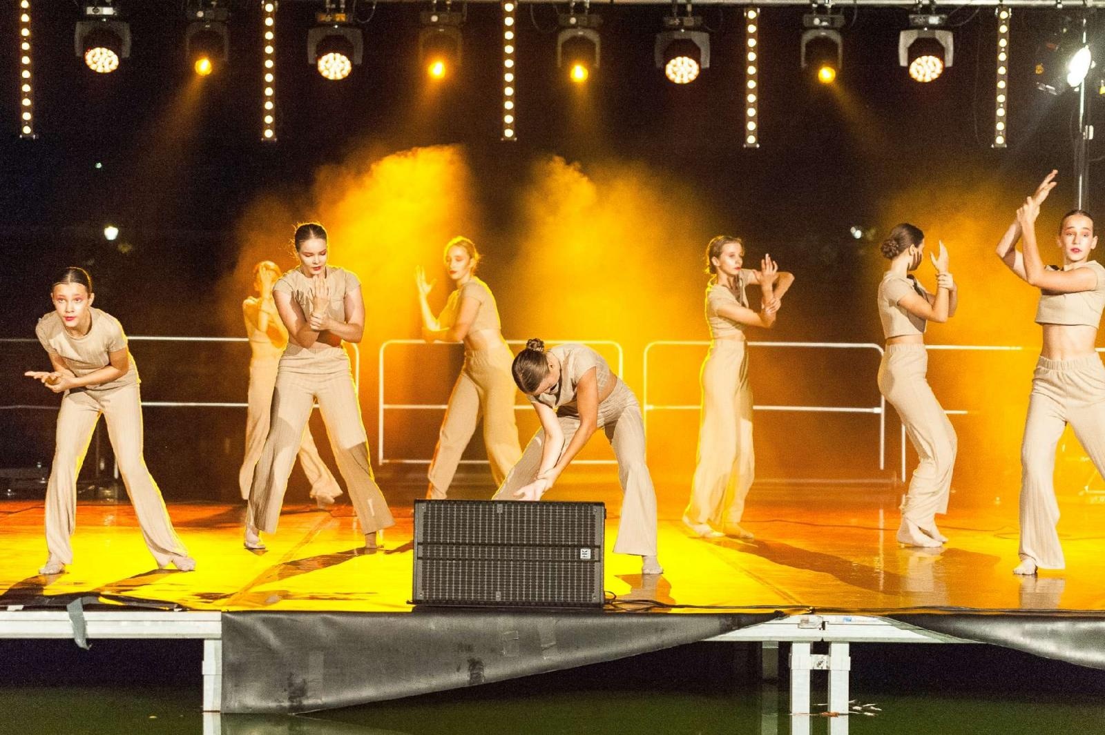 Zdjęcie w galerii na portalu naszraciborz.pl: Ach co to był za wieczór! Widowisko na wodzie na bis [FOTO] wiadomości z regionu