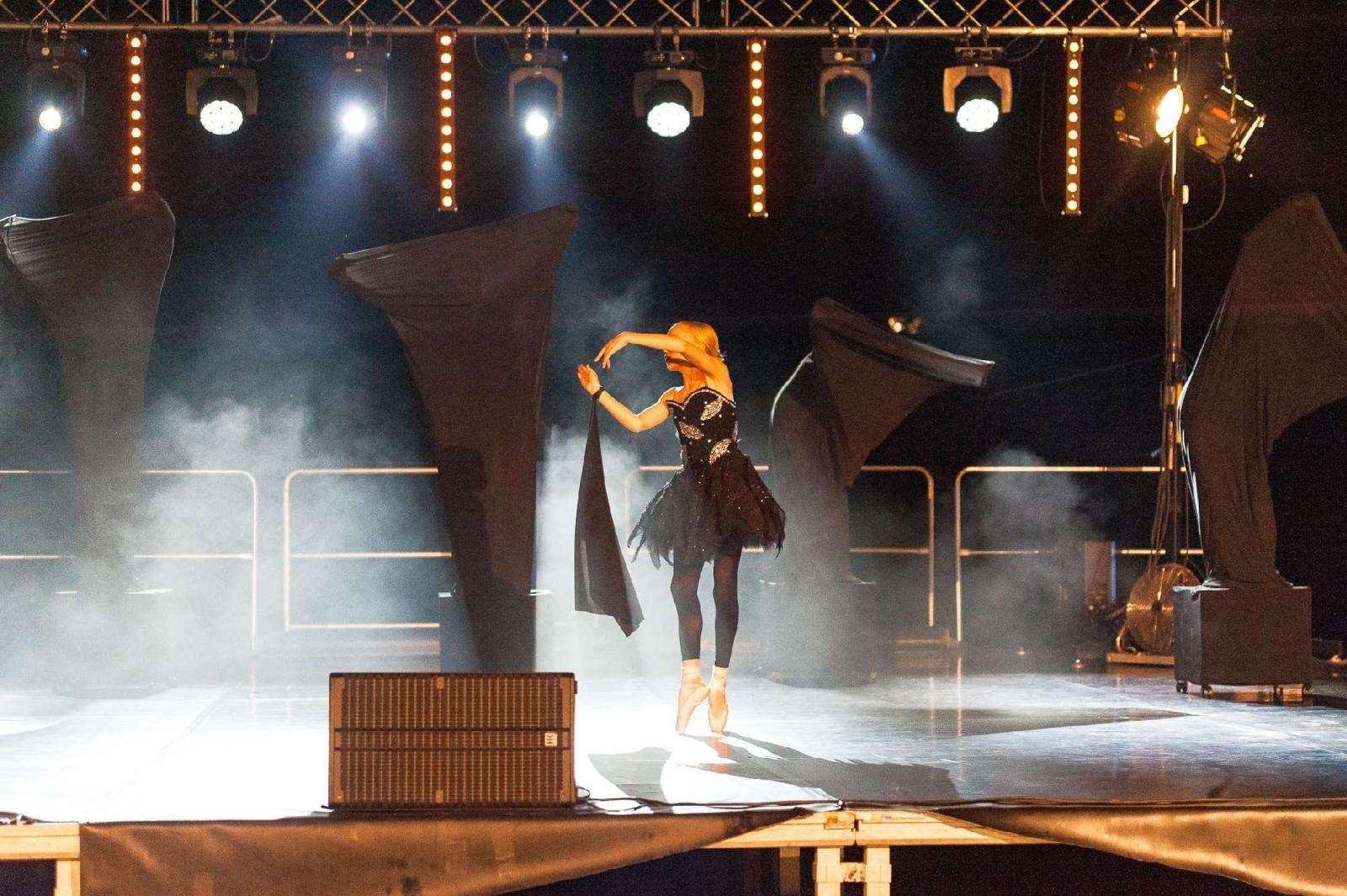 Zdjęcie w galerii na portalu naszraciborz.pl: Ach co to był za wieczór! Widowisko na wodzie na bis [FOTO] wiadomości z regionu