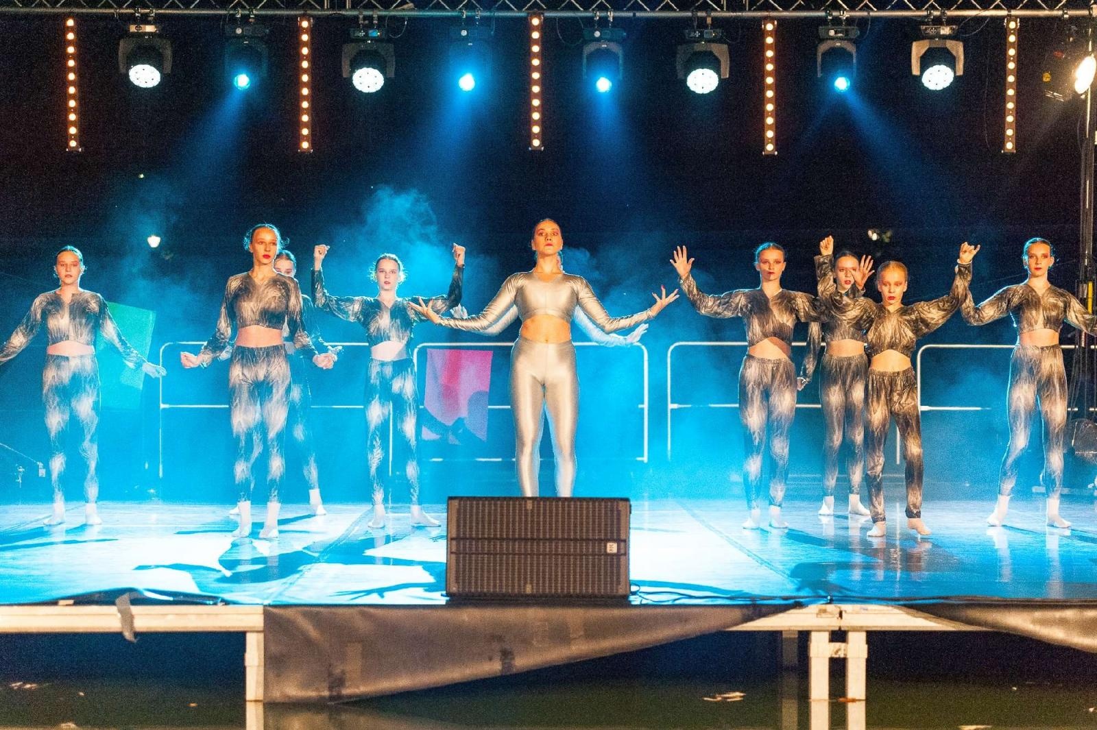 Zdjęcie w galerii na portalu naszraciborz.pl: Ach co to był za wieczór! Widowisko na wodzie na bis [FOTO] wiadomości z regionu