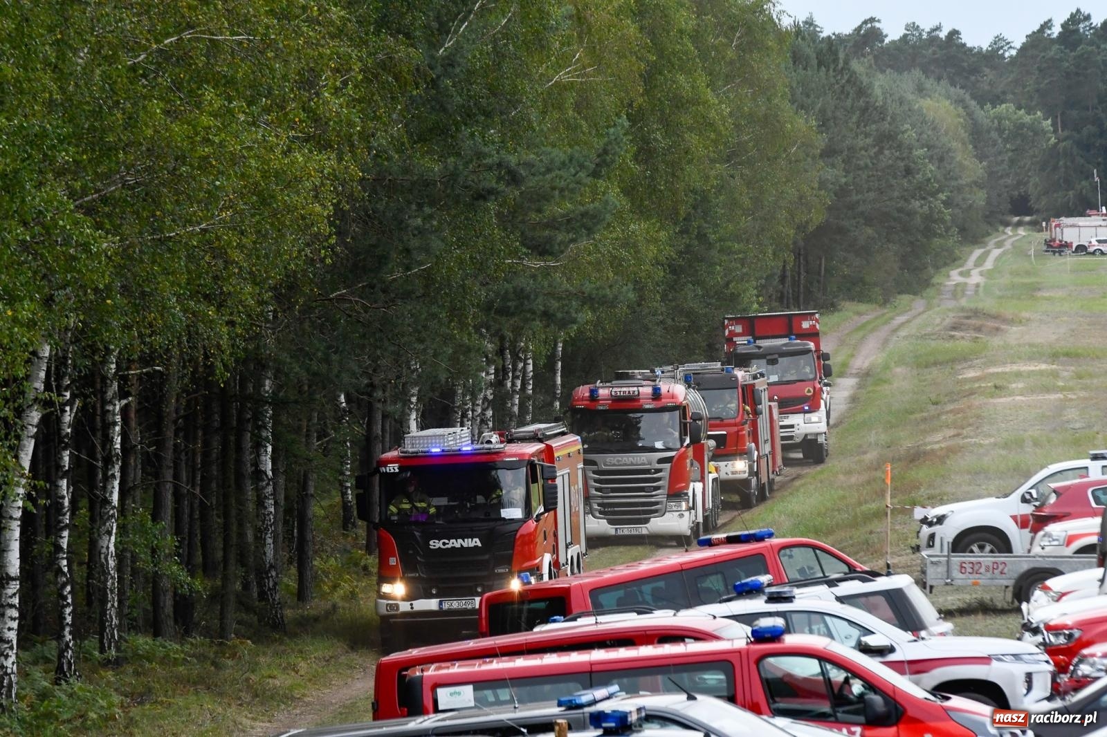 Zdjęcie w galerii na portalu naszraciborz.pl: Wielkie ogólnopolskie strażackie manewry w Kuźni Raciborskiej [FOTO i WIDEO] wiadomości z regionu