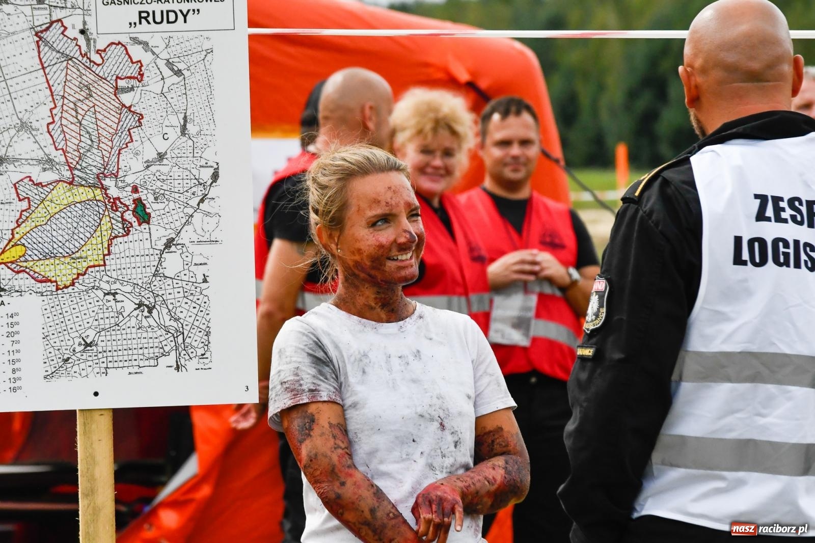 Zdjęcie w galerii na portalu naszraciborz.pl: Wielkie ogólnopolskie strażackie manewry w Kuźni Raciborskiej [FOTO i WIDEO] wiadomości z regionu