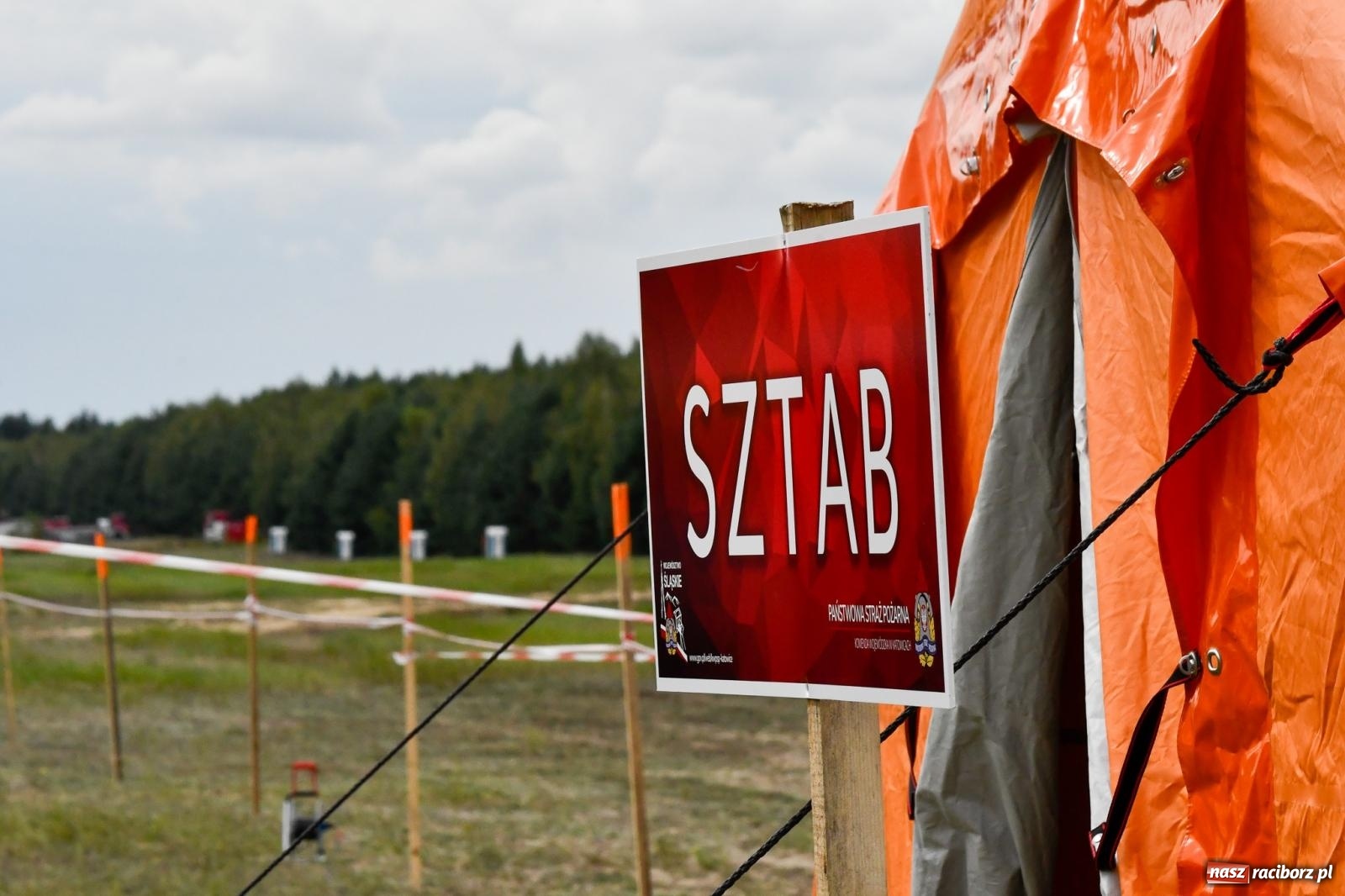 Zdjęcie w galerii na portalu naszraciborz.pl: Wielkie ogólnopolskie strażackie manewry w Kuźni Raciborskiej [FOTO i WIDEO] wiadomości z regionu