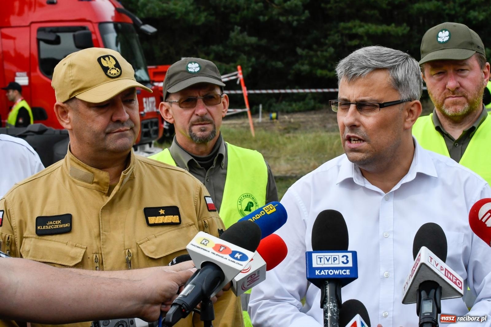 Zdjęcie w galerii na portalu naszraciborz.pl: Wielkie ogólnopolskie strażackie manewry w Kuźni Raciborskiej [FOTO i WIDEO] wiadomości z regionu