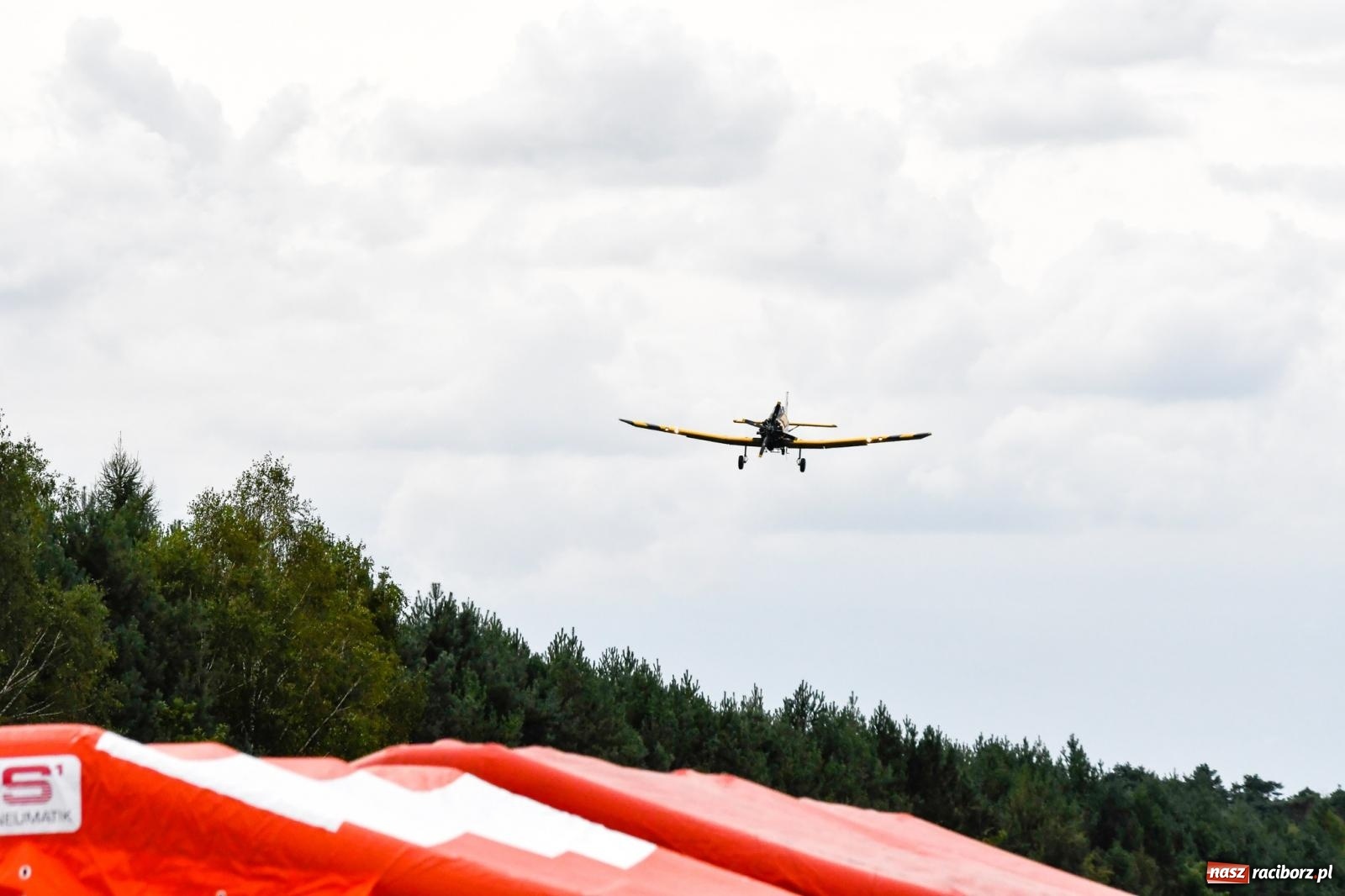 Zdjęcie w galerii na portalu naszraciborz.pl: Wielkie ogólnopolskie strażackie manewry w Kuźni Raciborskiej [FOTO i WIDEO] wiadomości z regionu