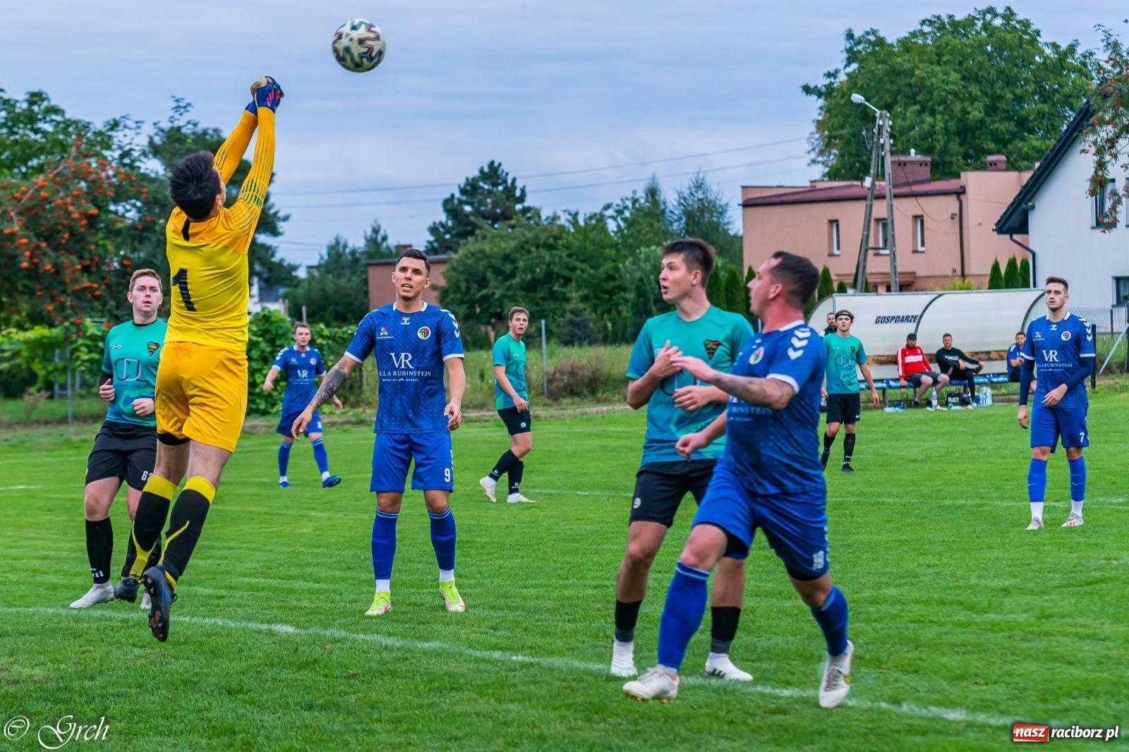 Zdjęcie w galerii na portalu naszraciborz.pl: Puchar Polski. Krzyżanowice nadal w grze [FOTO] wiadomości z regionu