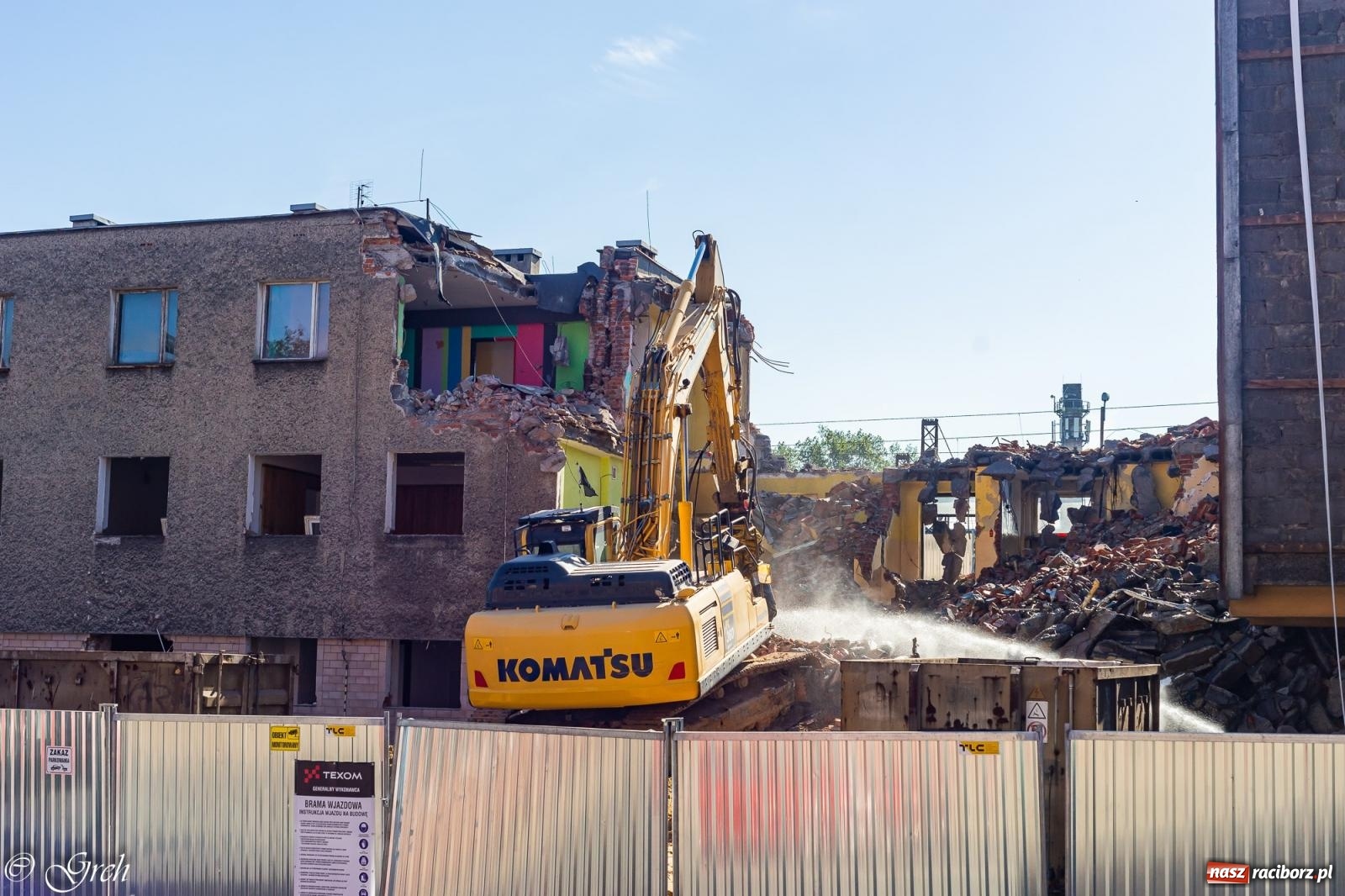 Zdjęcie w galerii na portalu naszraciborz.pl: Rozpoczęła się rozbiórka starego dworca PKP w Raciborzu [FOTO i WIDEO] wiadomości z regionu