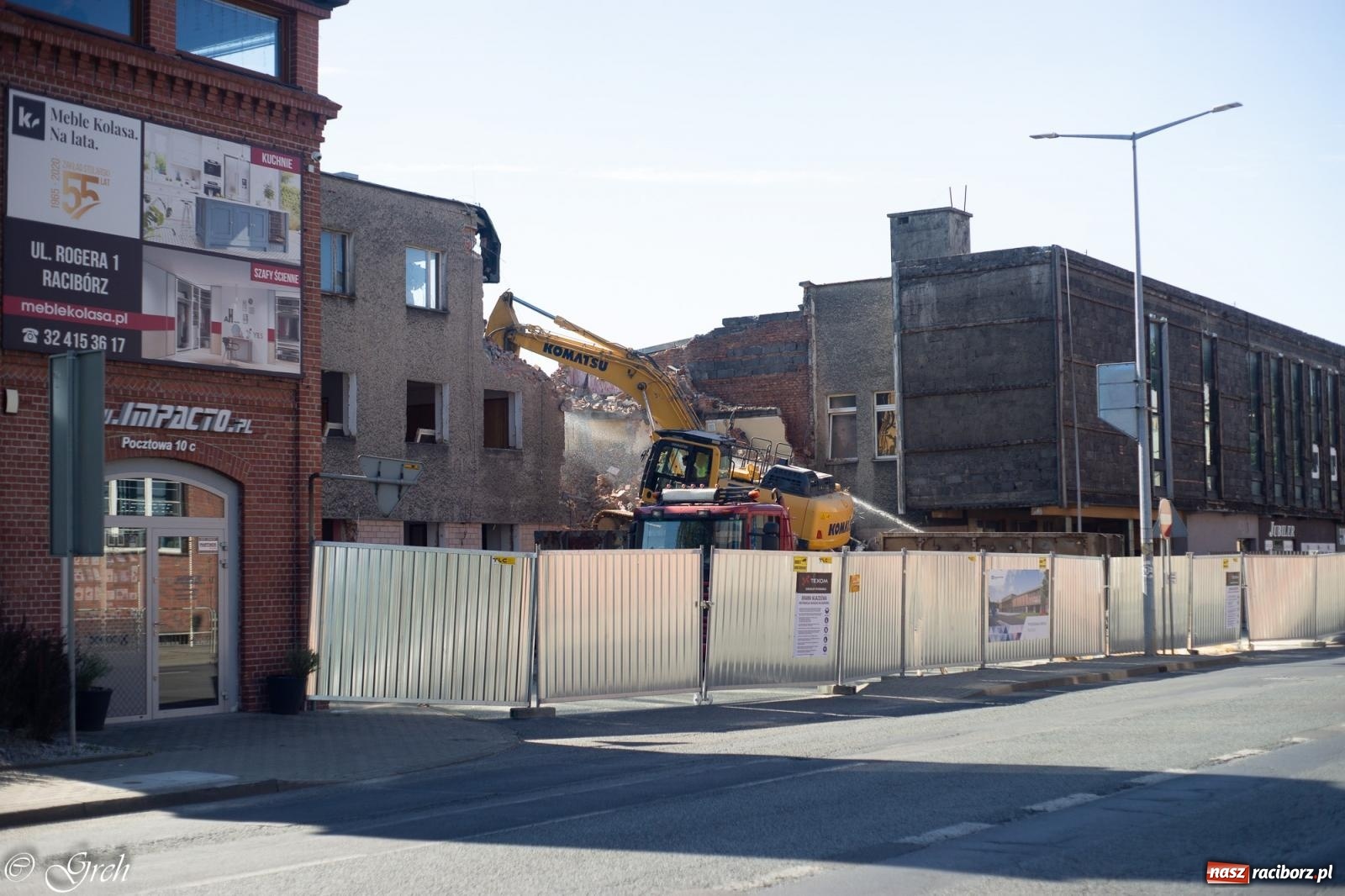 Zdjęcie w galerii na portalu naszraciborz.pl: Rozpoczęła się rozbiórka starego dworca PKP w Raciborzu [FOTO i WIDEO] wiadomości z regionu