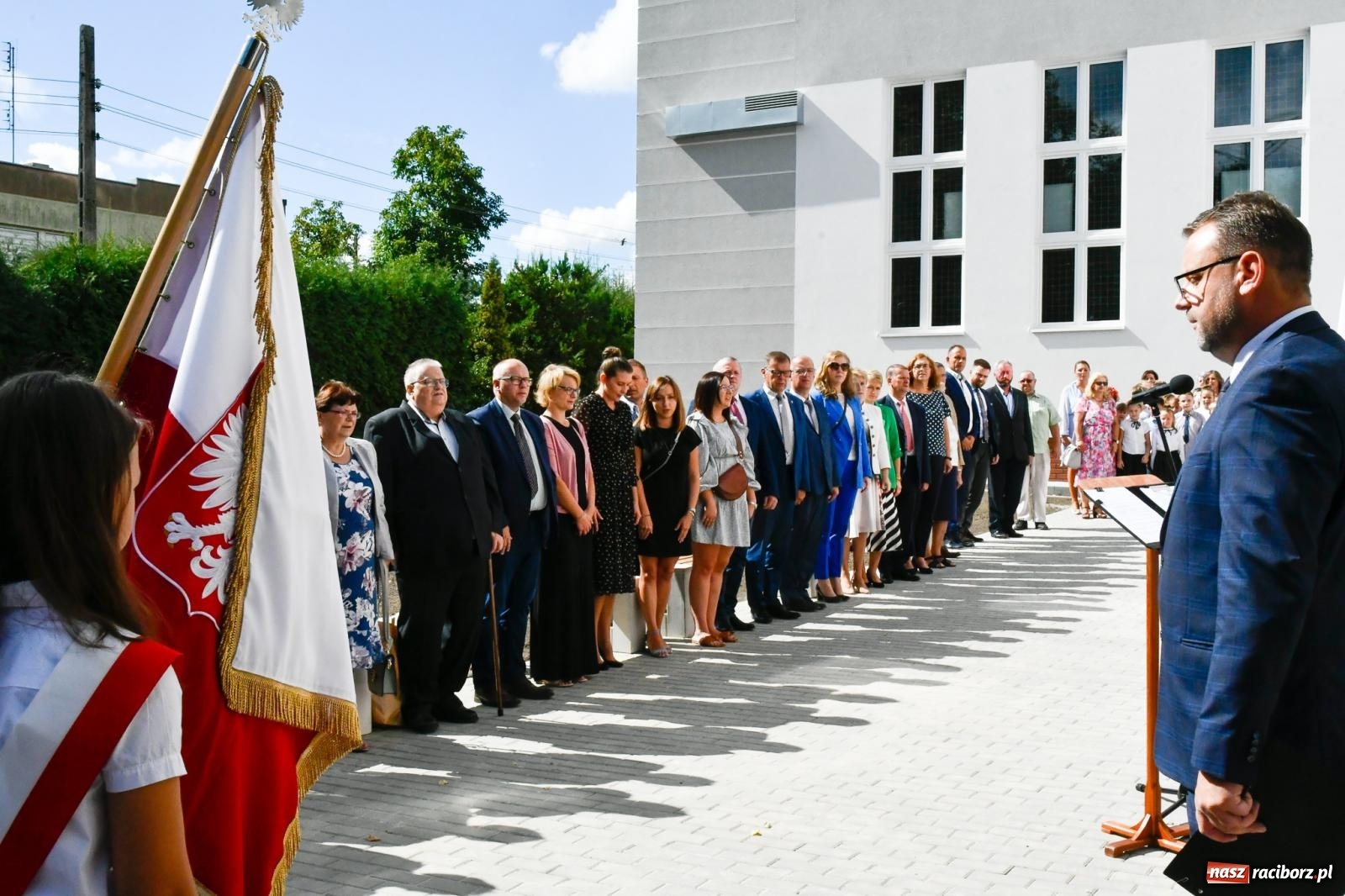 Zdjęcie w galerii na portalu naszraciborz.pl: W Rzuchowie otwarto nowy budynek szkolno-przedszkolny [FOTO i WIDEO] wiadomości z regionu