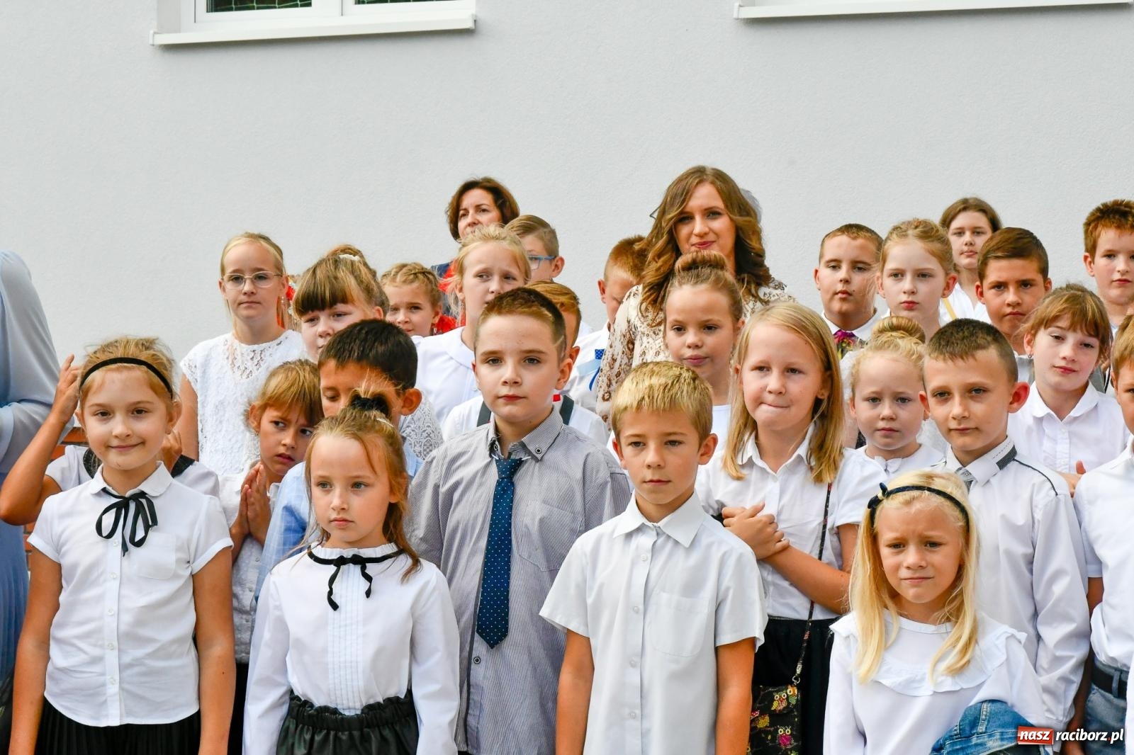 Zdjęcie w galerii na portalu naszraciborz.pl: W Rzuchowie otwarto nowy budynek szkolno-przedszkolny [FOTO i WIDEO] wiadomości z regionu
