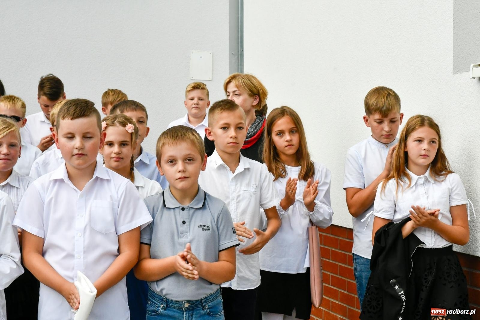 Zdjęcie w galerii na portalu naszraciborz.pl: W Rzuchowie otwarto nowy budynek szkolno-przedszkolny [FOTO i WIDEO] wiadomości z regionu