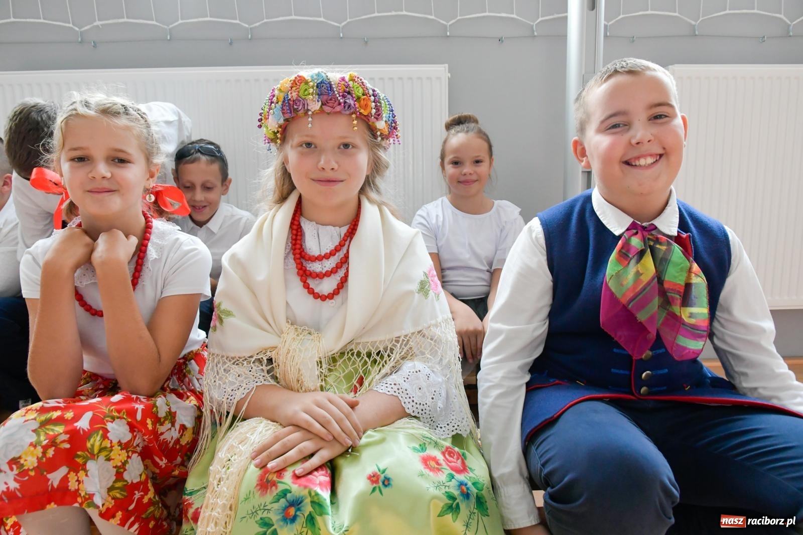 Zdjęcie w galerii na portalu naszraciborz.pl: W Rzuchowie otwarto nowy budynek szkolno-przedszkolny [FOTO i WIDEO] wiadomości z regionu