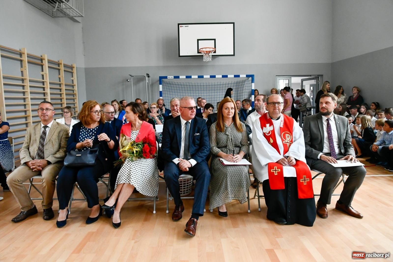 Zdjęcie w galerii na portalu naszraciborz.pl: W Rzuchowie otwarto nowy budynek szkolno-przedszkolny [FOTO i WIDEO] wiadomości z regionu