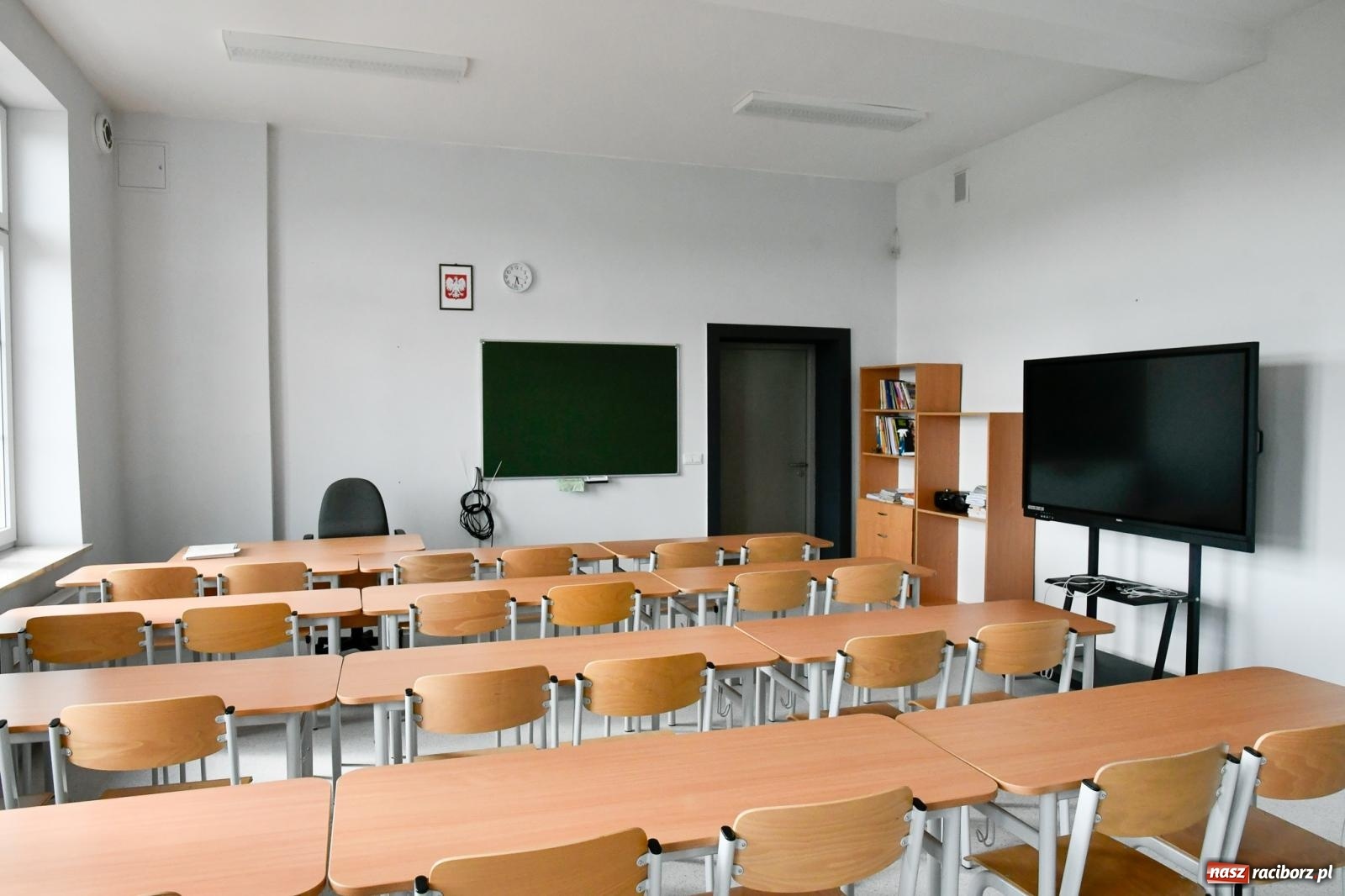Zdjęcie w galerii na portalu naszraciborz.pl: Diecezjalne LO w Raciborzu wróciło do swojego budynku [FOTO i WIDEO] wiadomości z regionu