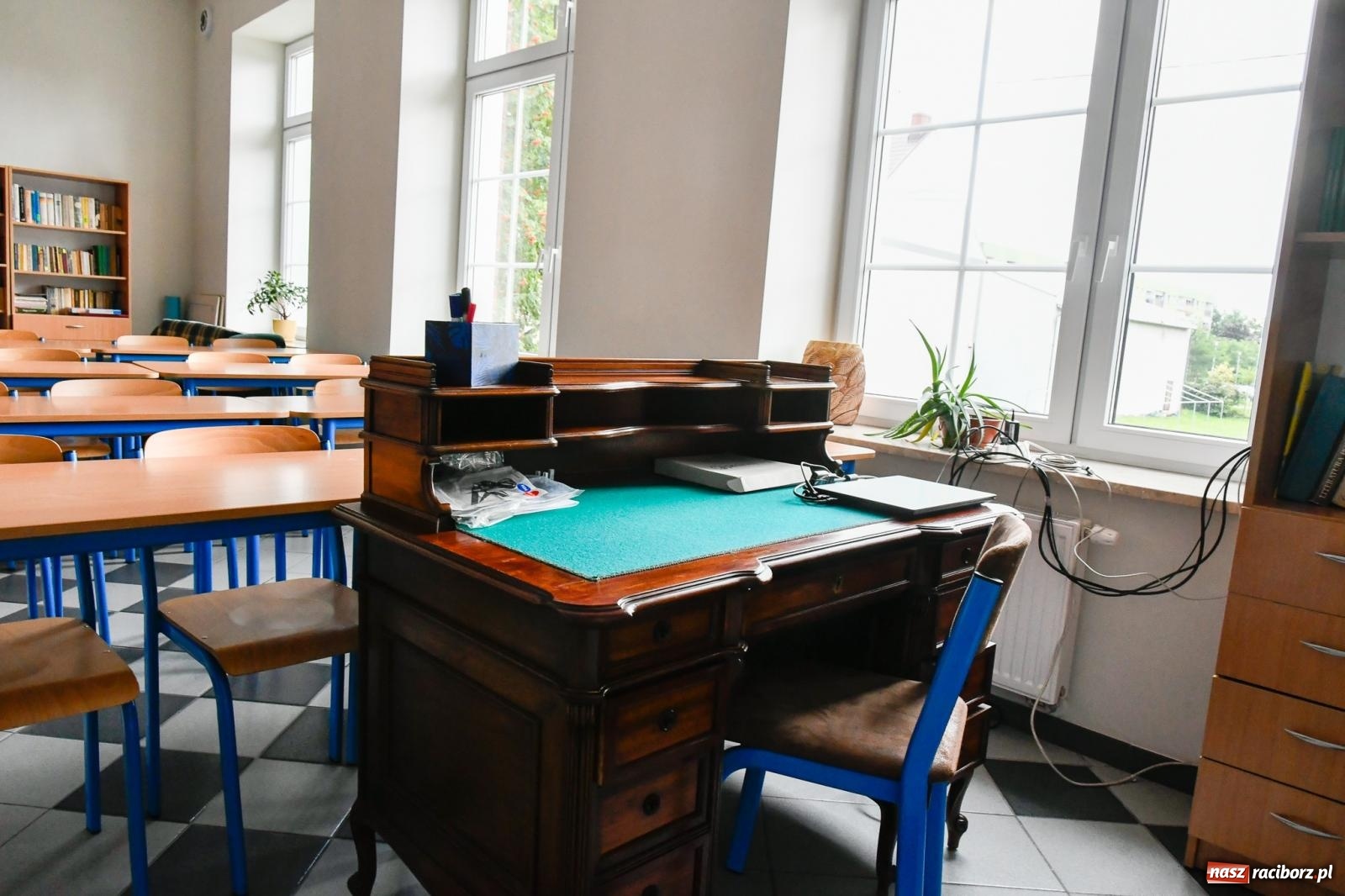 Zdjęcie w galerii na portalu naszraciborz.pl: Diecezjalne LO w Raciborzu wróciło do swojego budynku [FOTO i WIDEO] wiadomości z regionu
